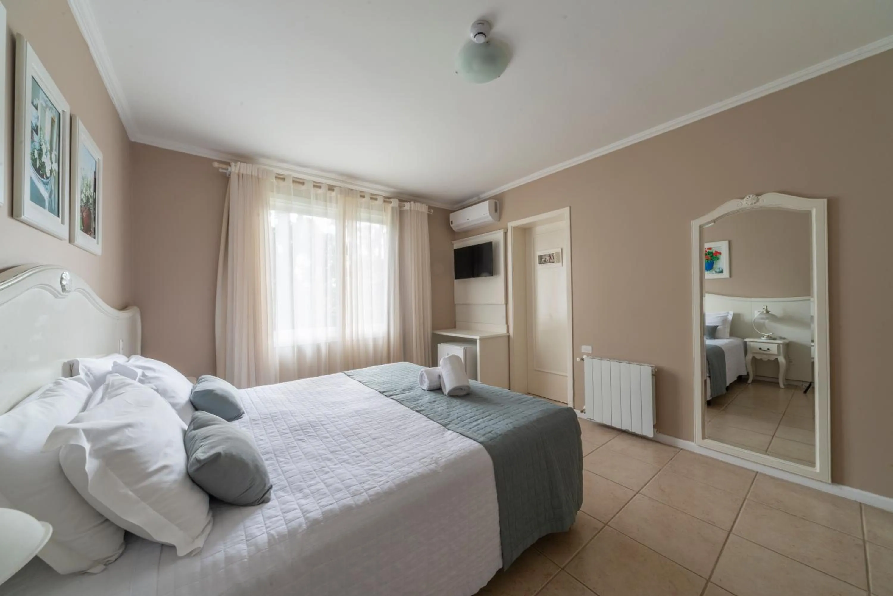 Bed in Hotel Monte Felice Bosque