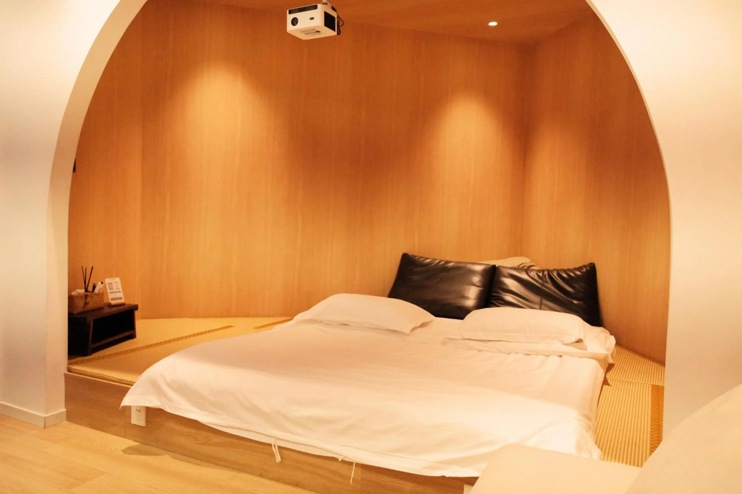 Bedroom, Bed in City Park Hotel