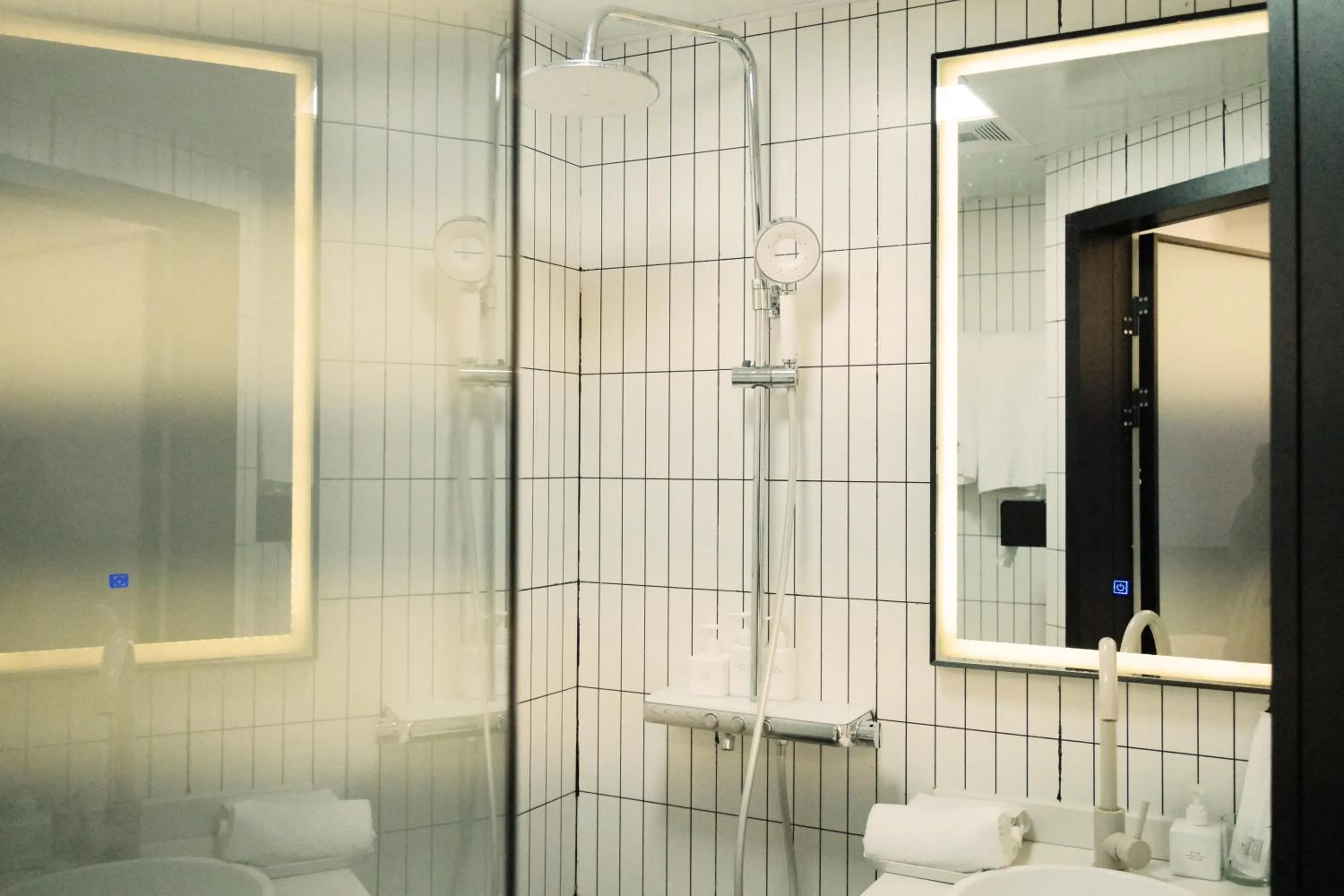 Toilet in City Park Hotel