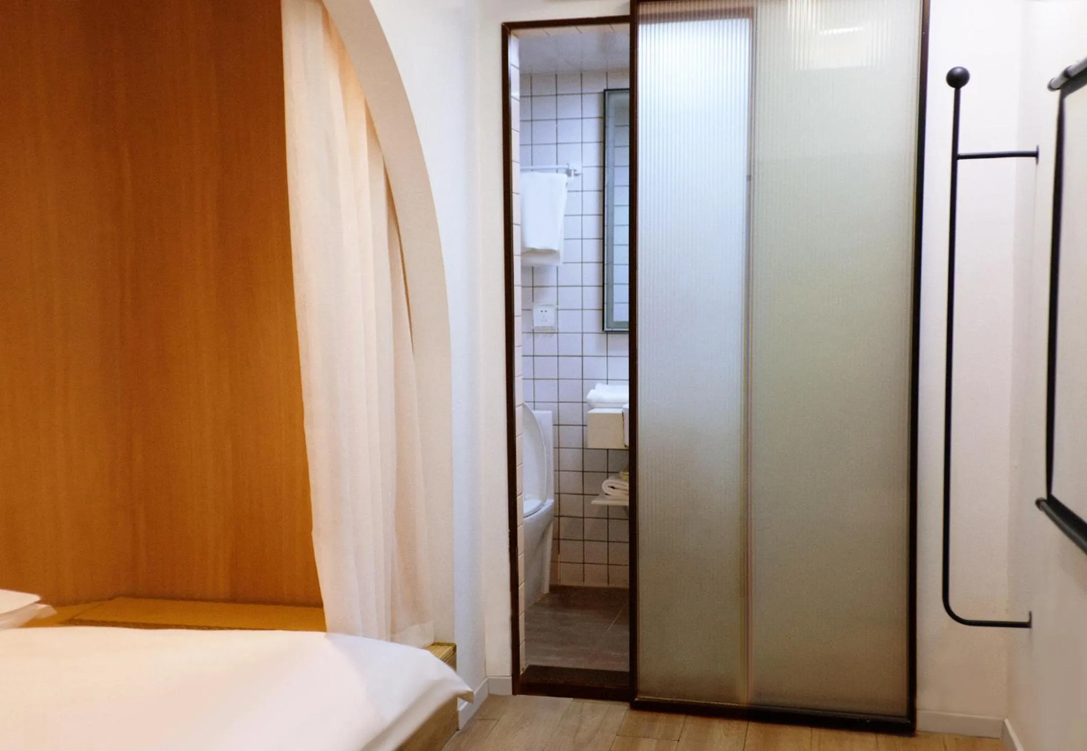 Bedroom, Bed in City Park Hotel