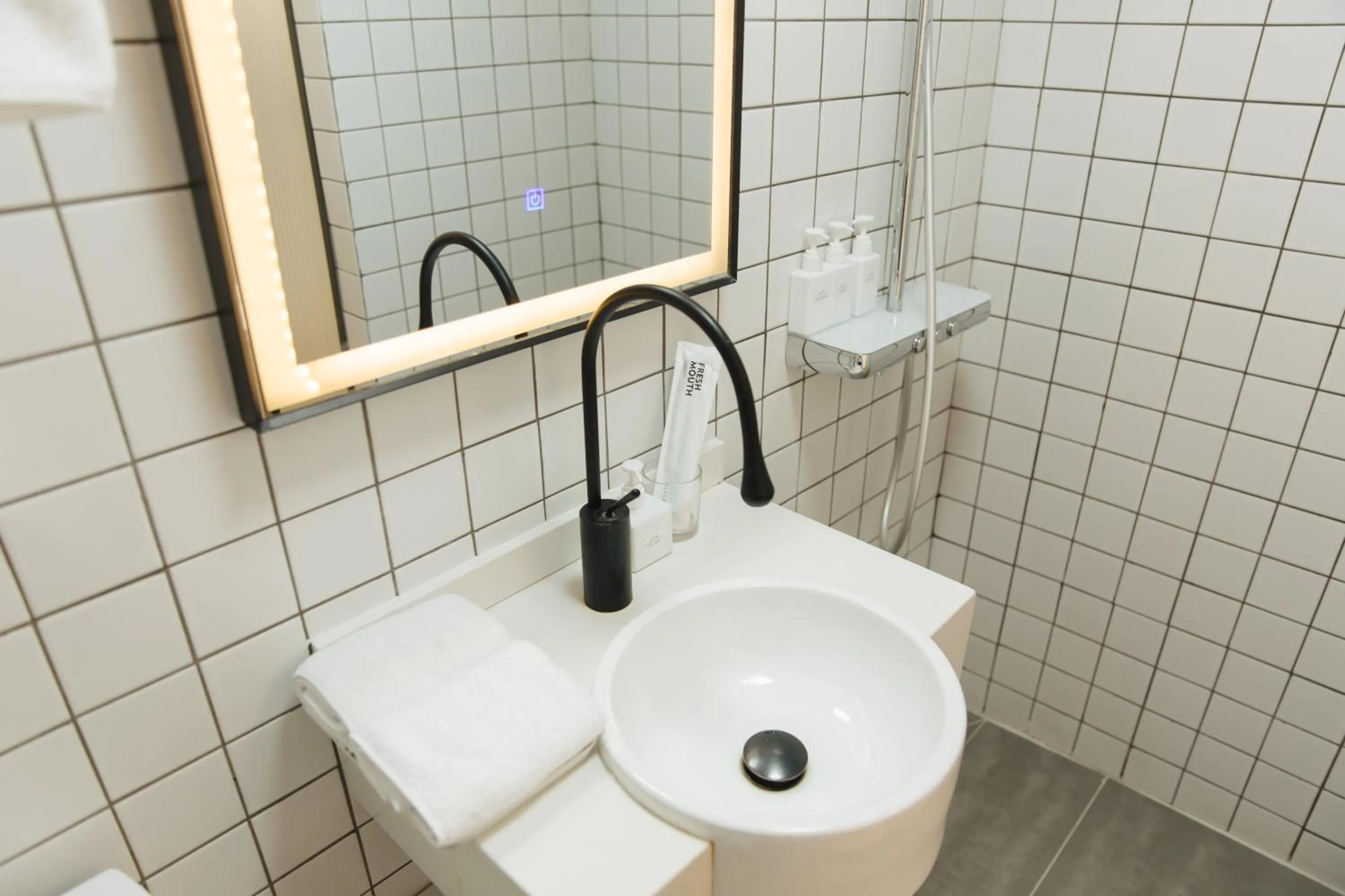 Bathroom in City Park Hotel