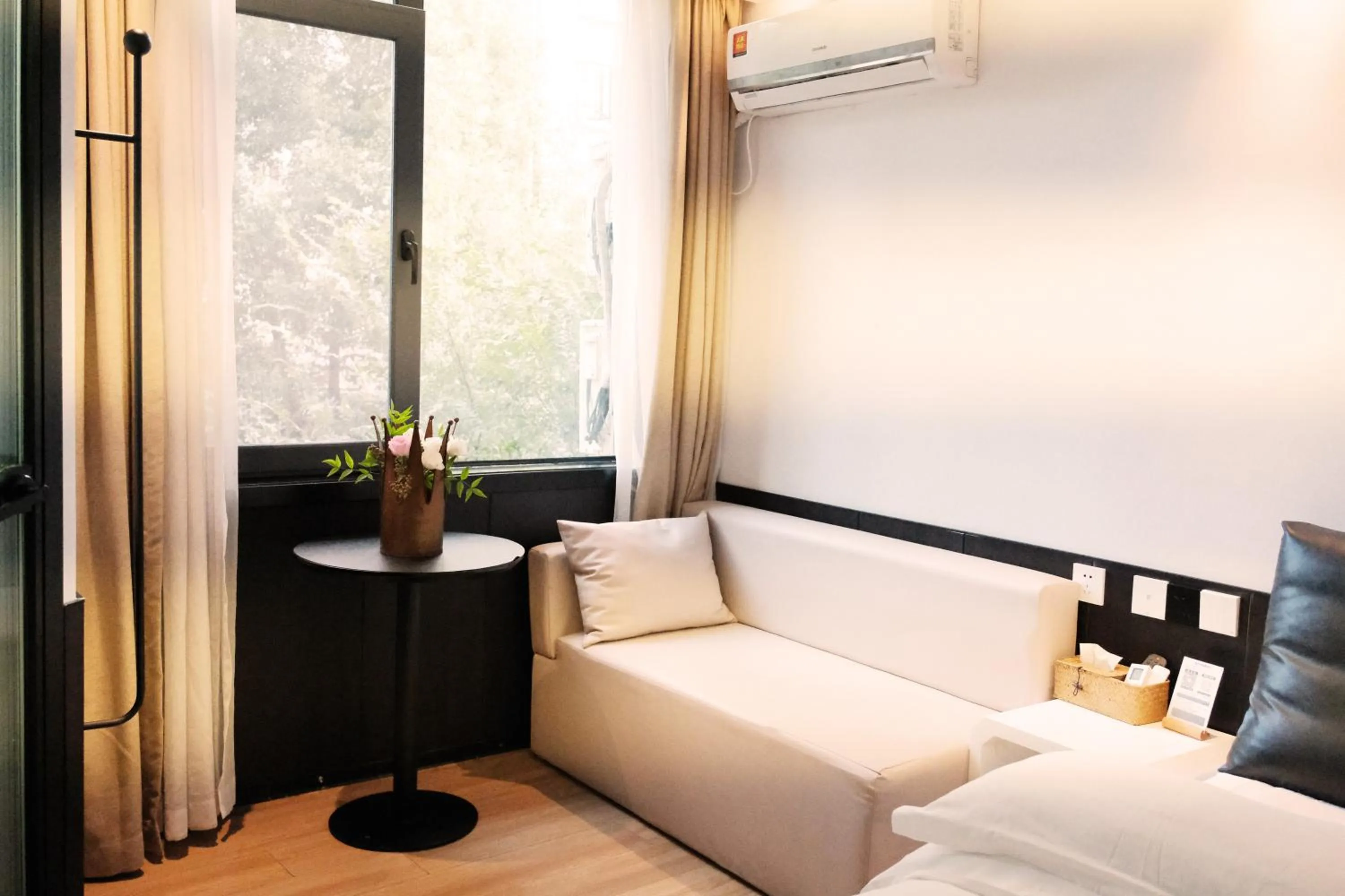 Bedroom, Bed in City Park Hotel