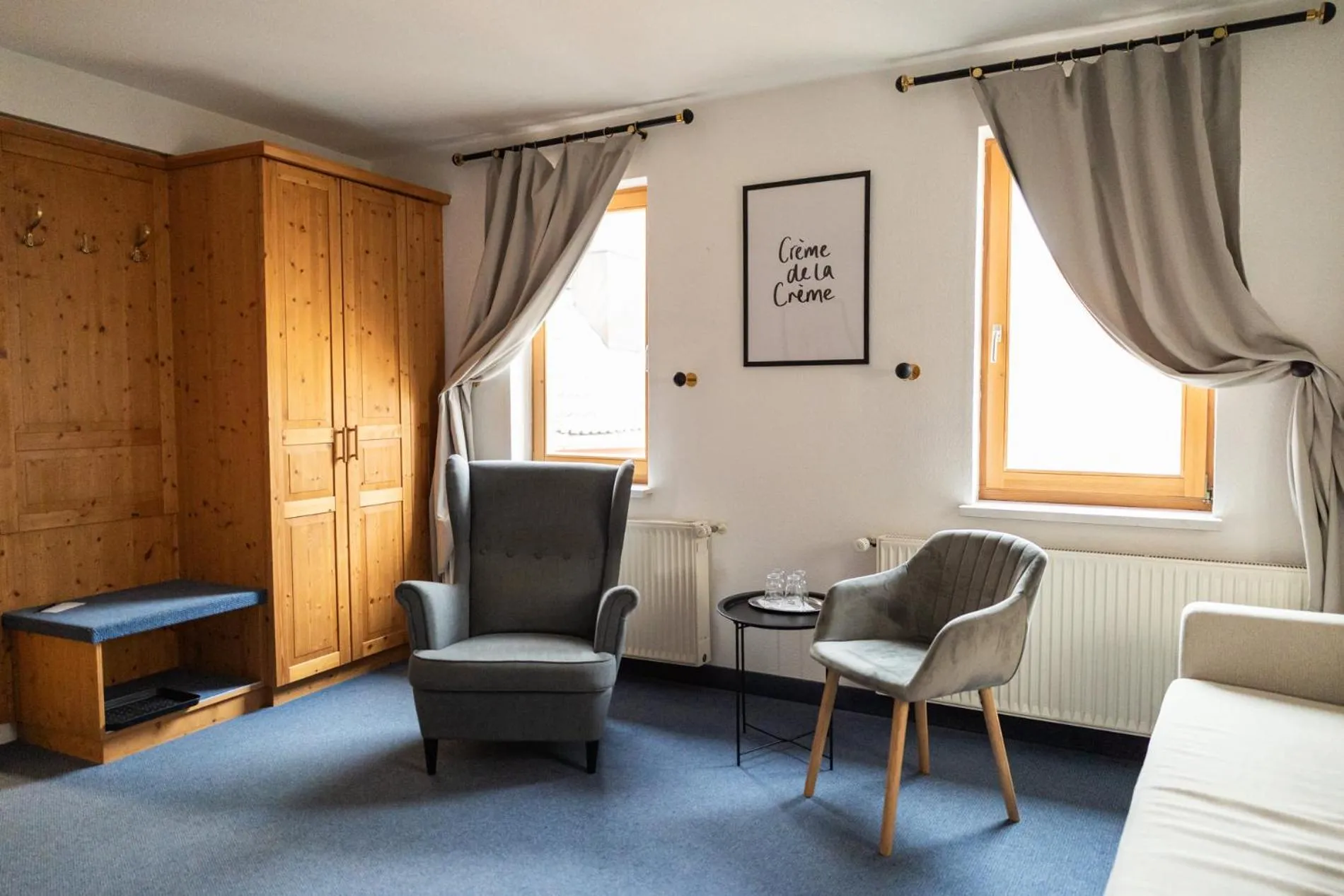 Seating area in Gasthof zum goldenen Schiff - Historisches Hotel mit Frühstück & Self-Check-in