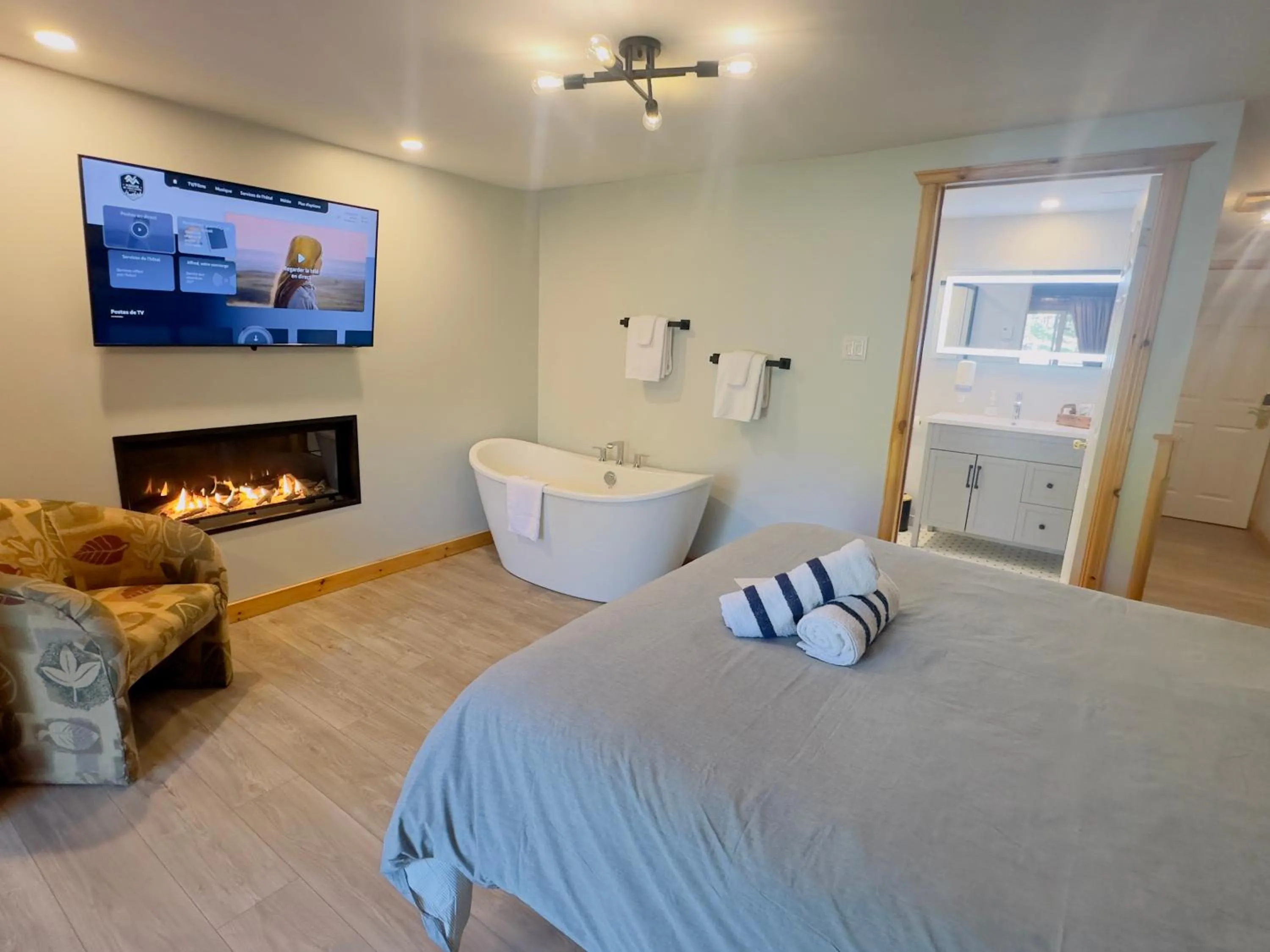 Bed in Auberge Du Vieux Moulin