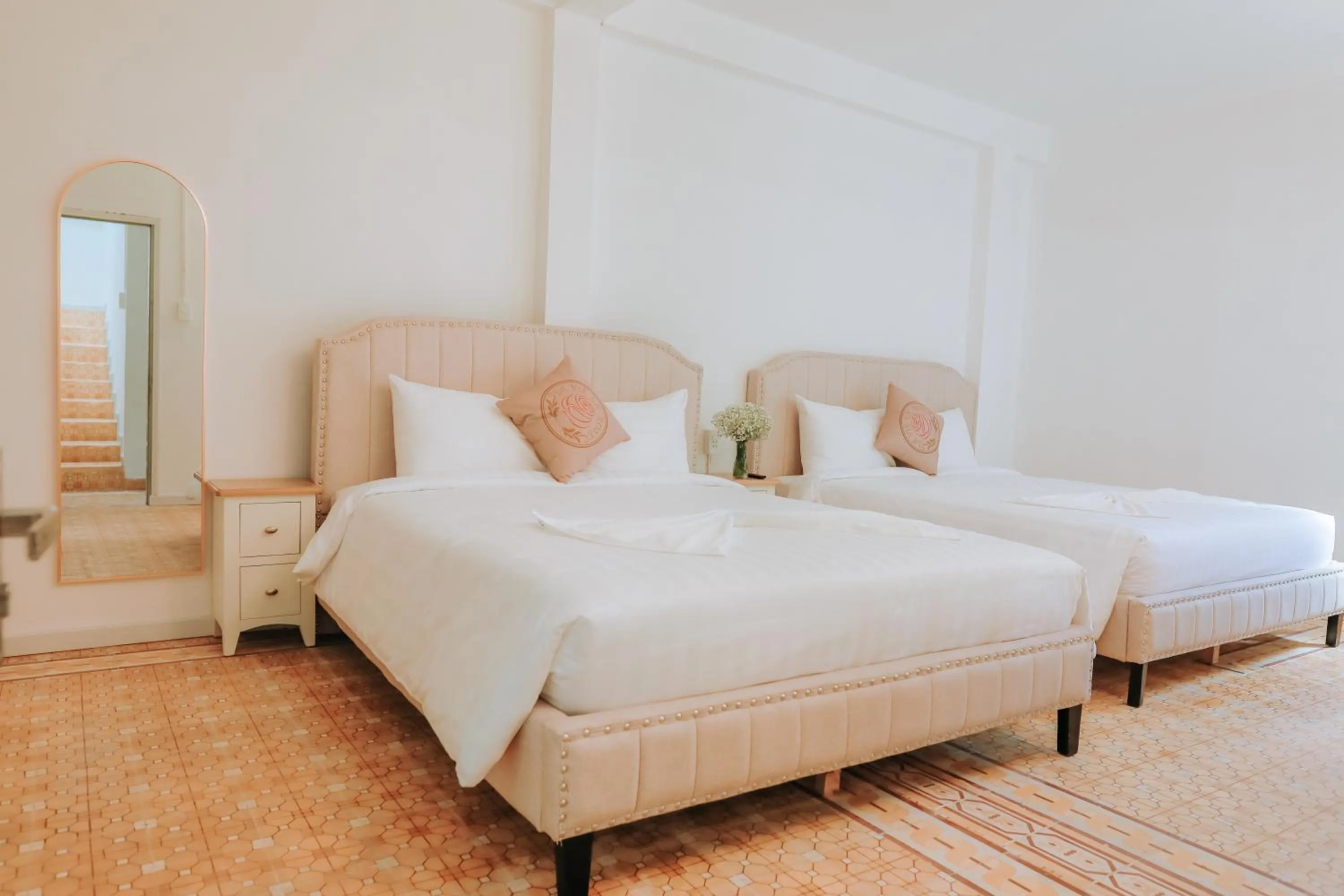 Bedroom in LA VIE EN ROSE 2 Hotel