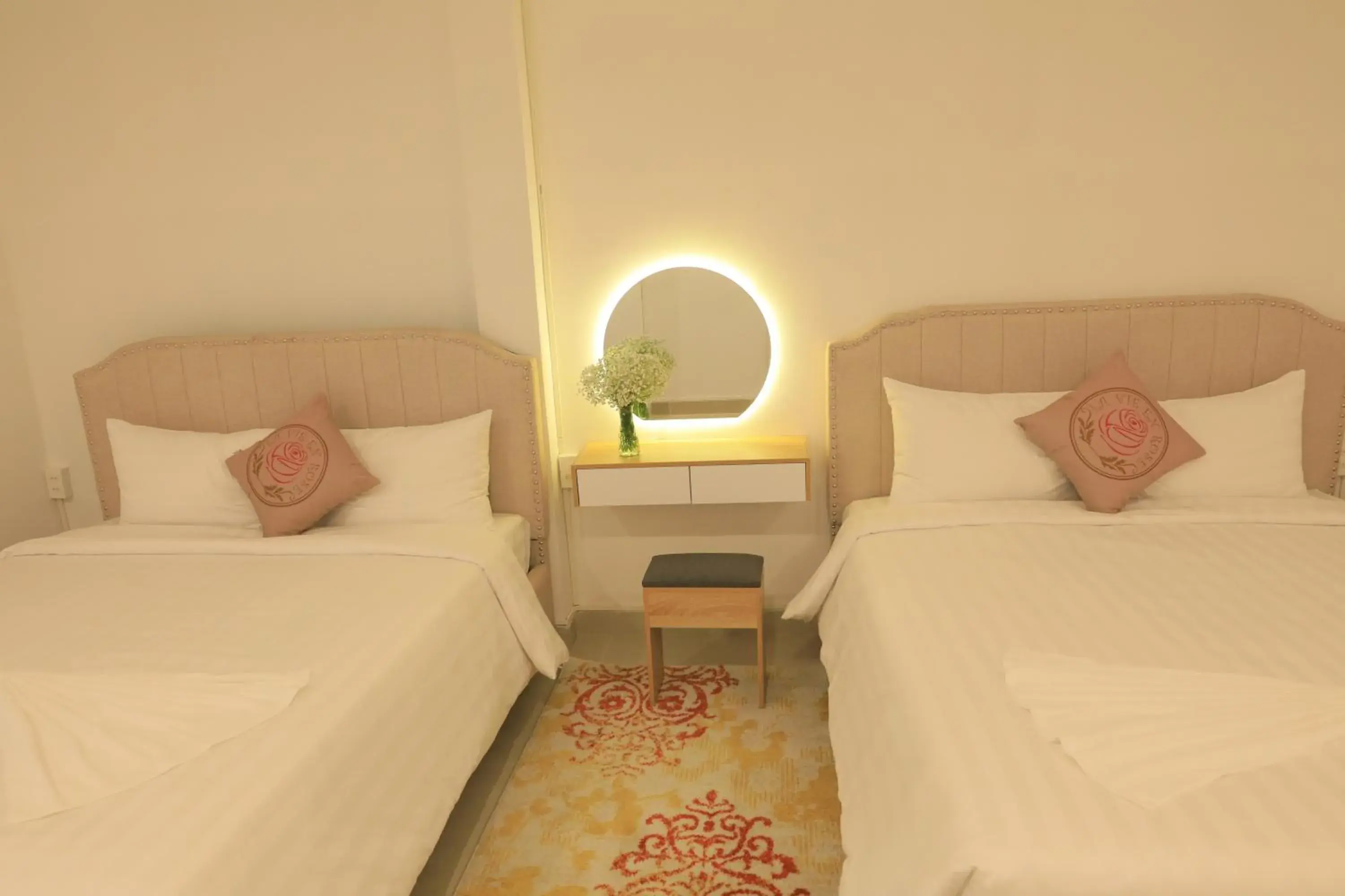 Family Room - single occupancy in LA VIE EN ROSE 2 Hotel Family Room - single occupancy in LA VIE EN ROSE 2 Hotel