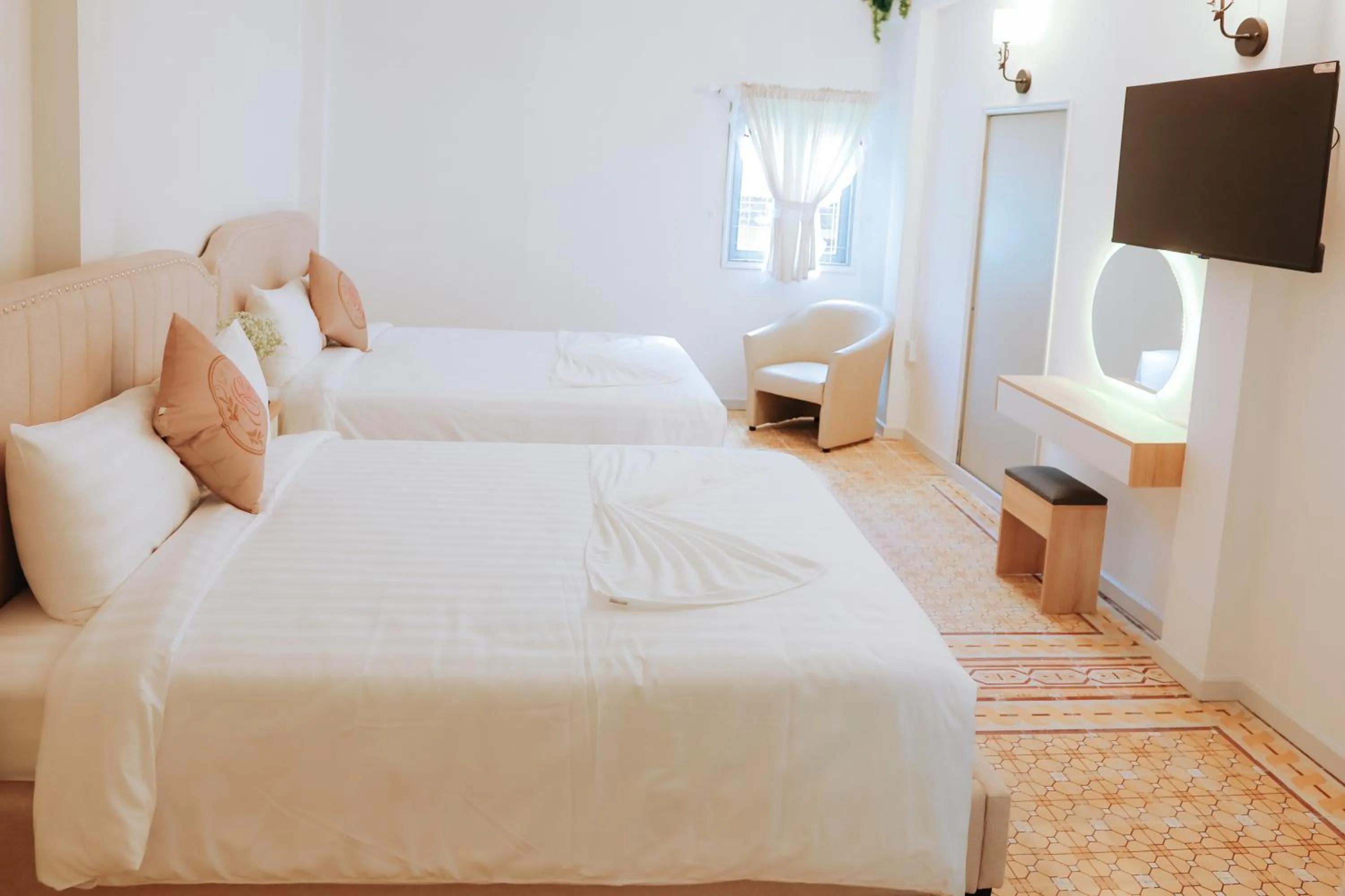 Bedroom in LA VIE EN ROSE 2 Hotel