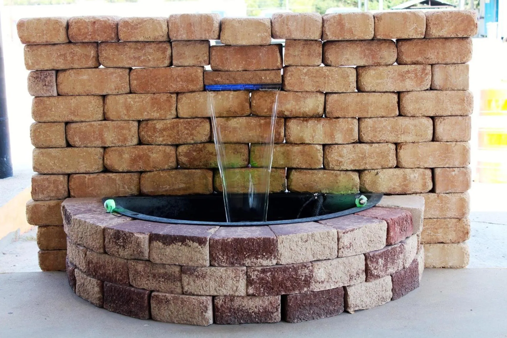 Decorative detail in Executive Inn Goliad