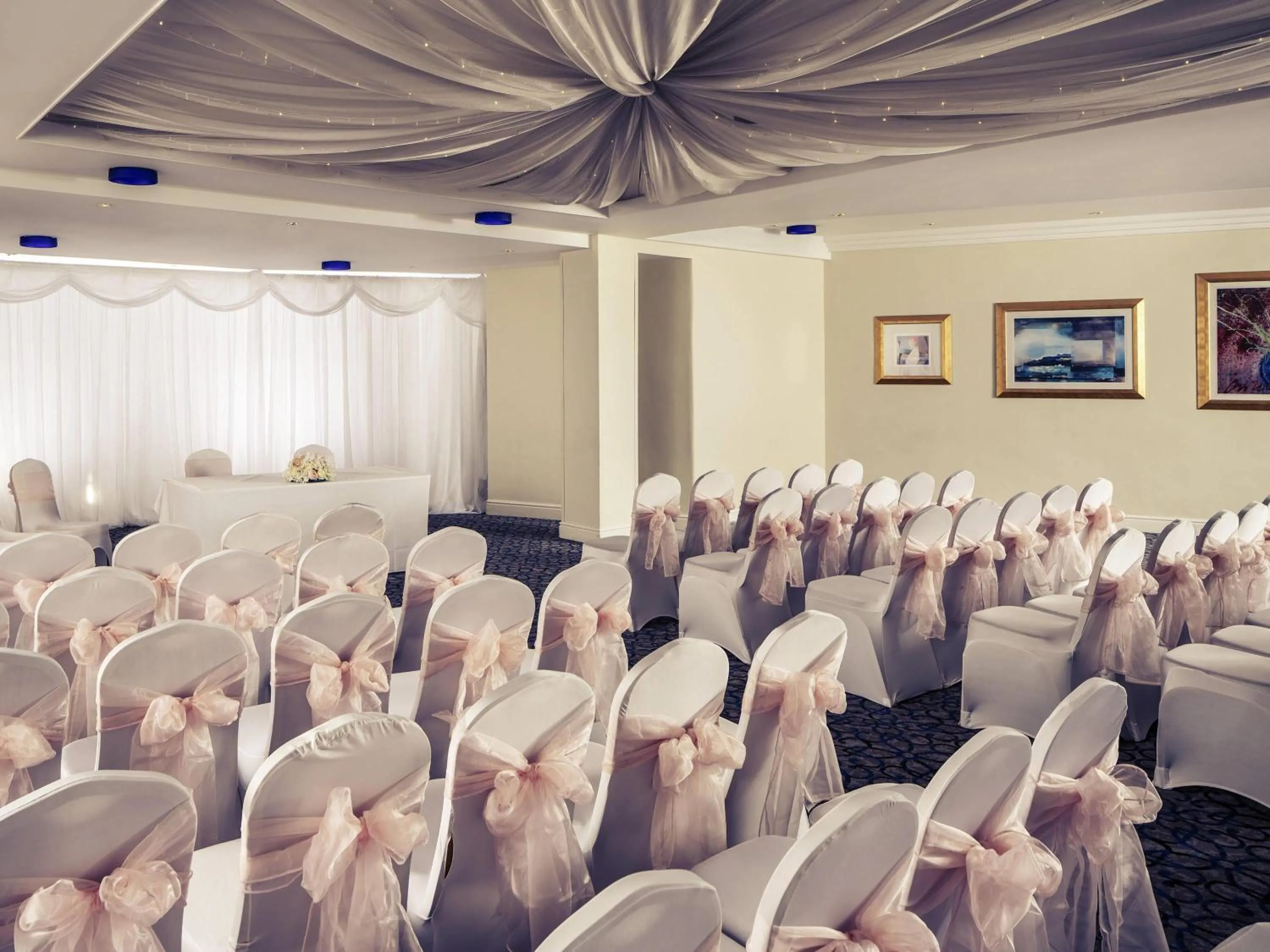 wedding in Mercure Bolton Georgian House Hotel