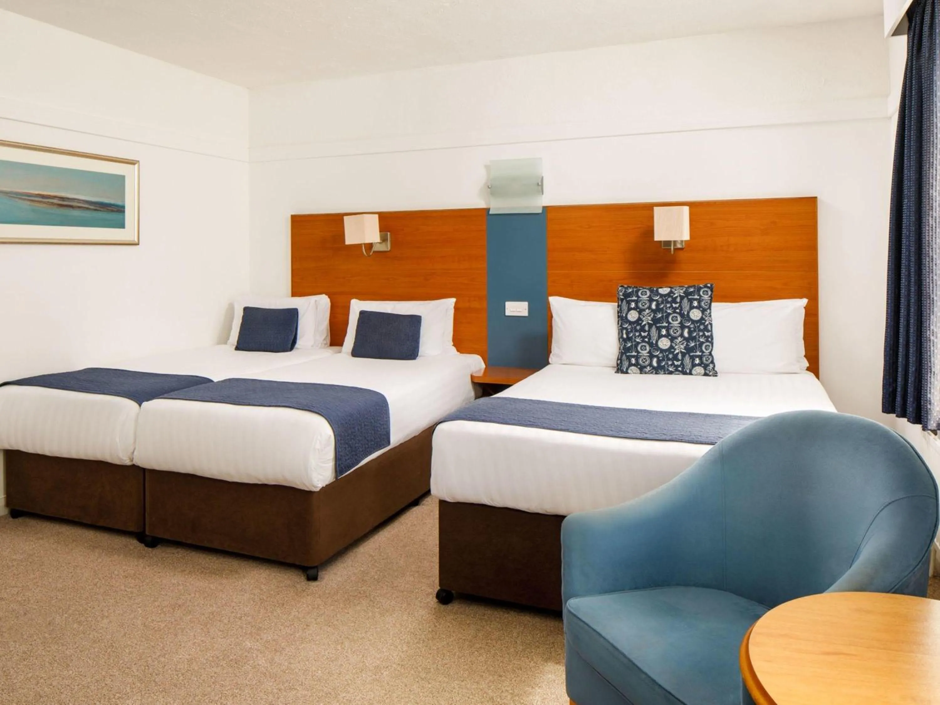 Bedroom, Bed in Mercure Bolton Georgian House Hotel