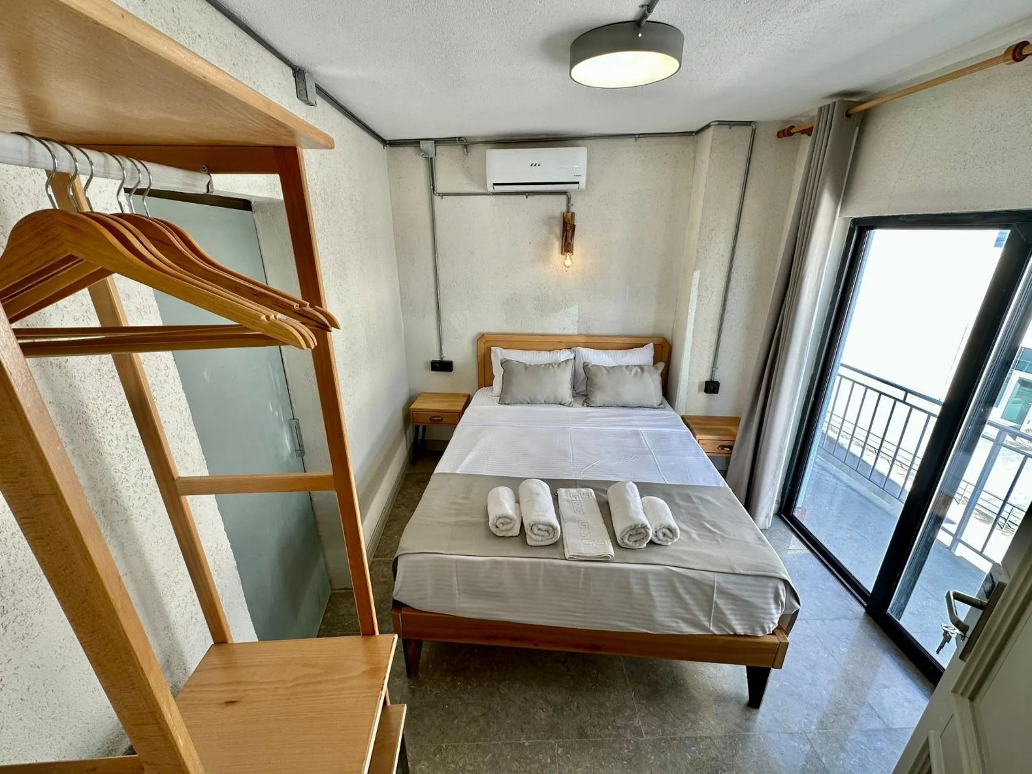 Bed in Elegance House Hotel