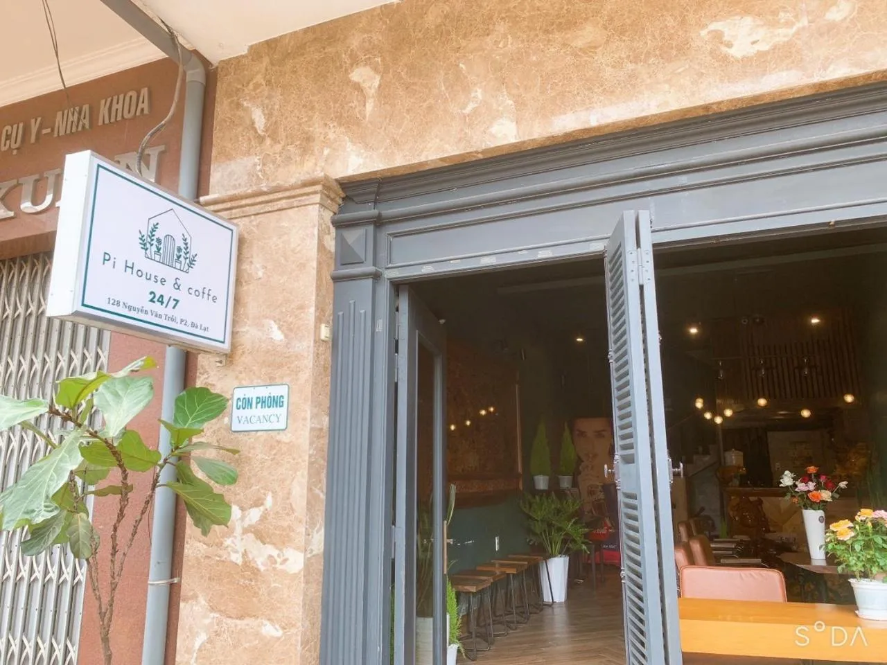 Property logo or sign in Pi House - Nhà ở Đà Lạt 2