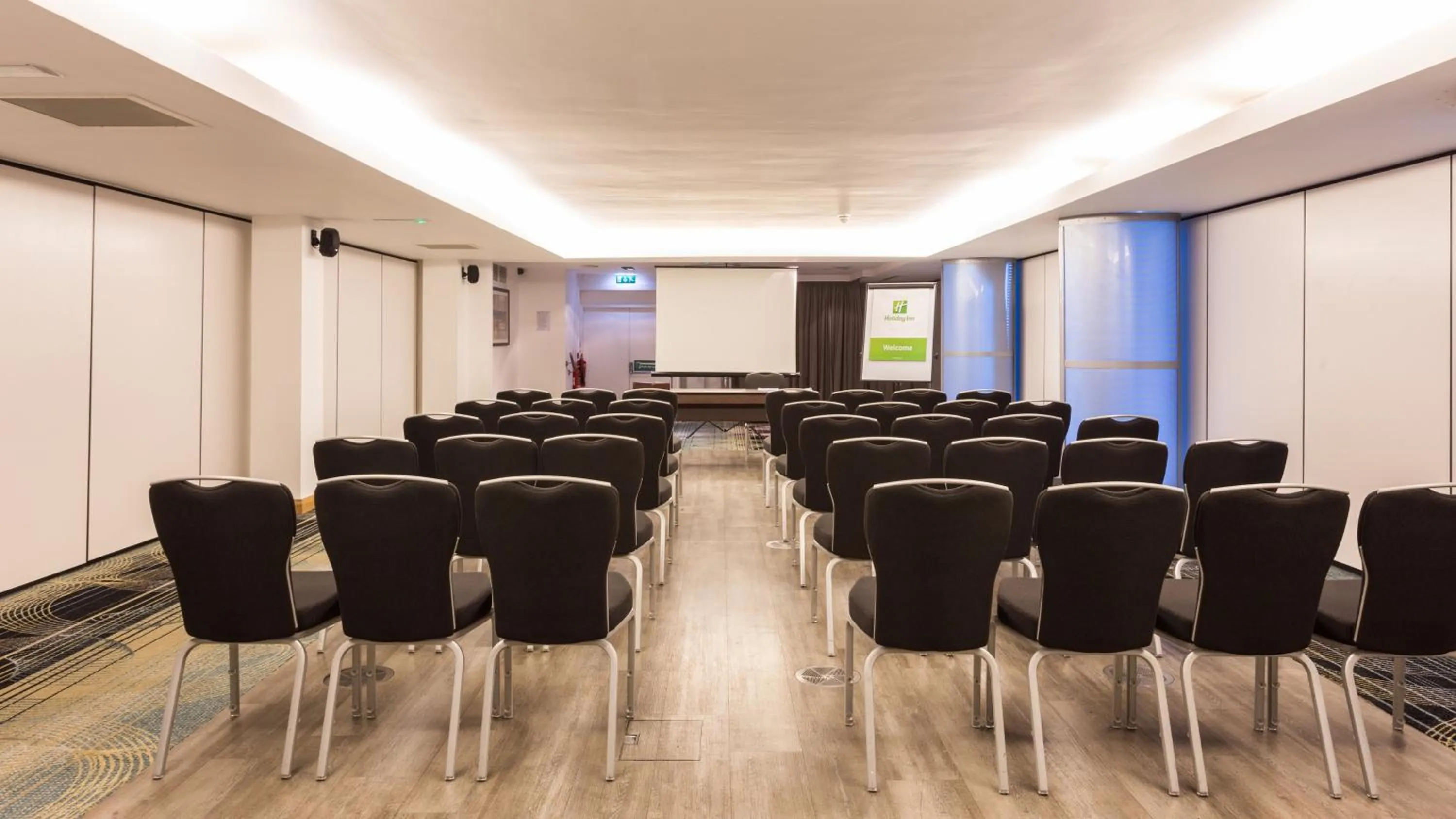 Meeting/conference room in Holiday Inn Newcastle-Jesmond by IHG