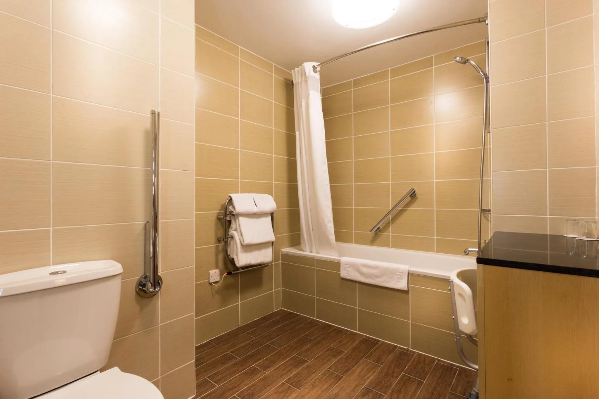 Photo of the whole room in Holiday Inn Newcastle-Jesmond by IHG