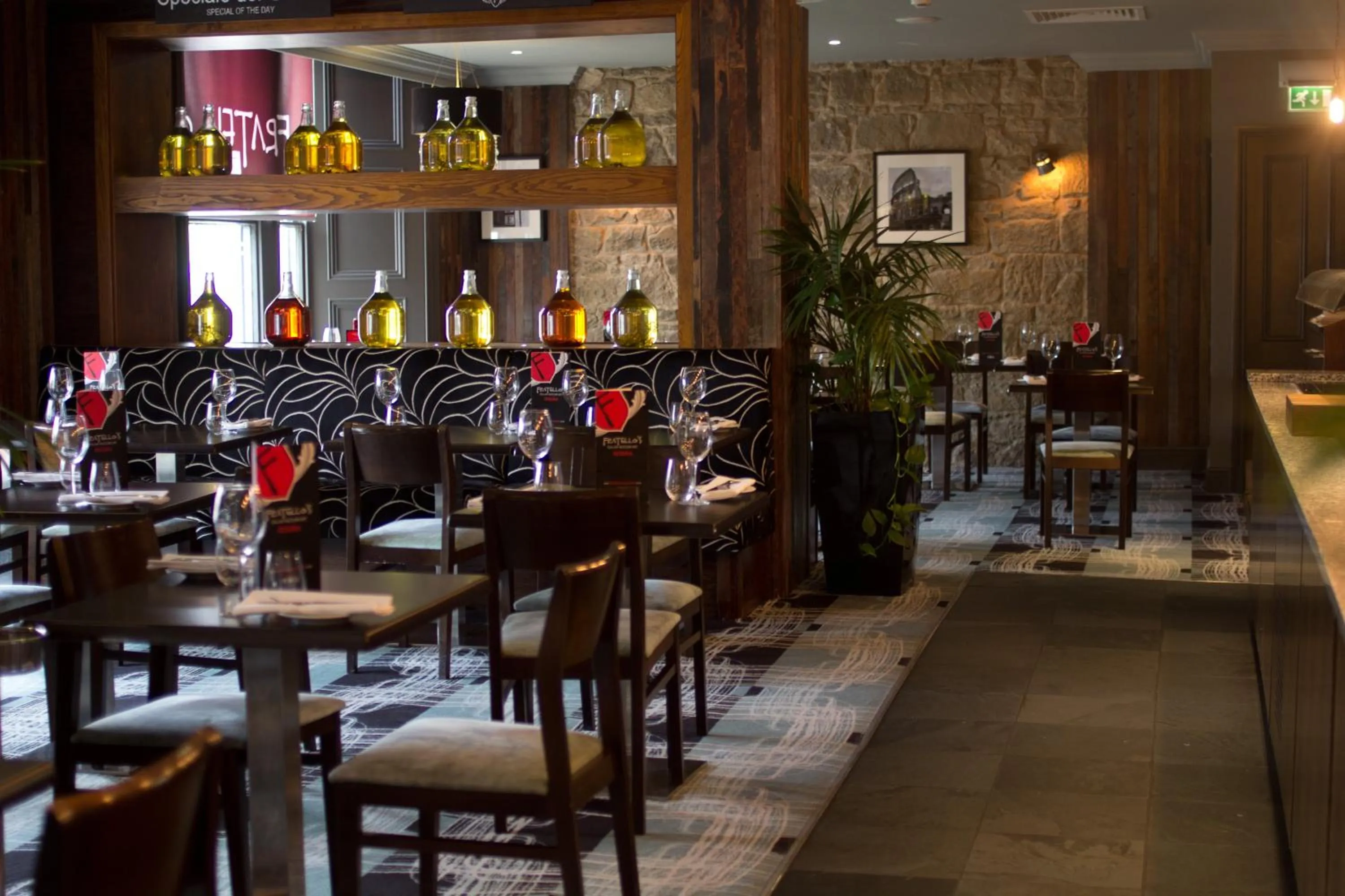 Restaurant/places to eat in Holiday Inn Newcastle-Jesmond by IHG