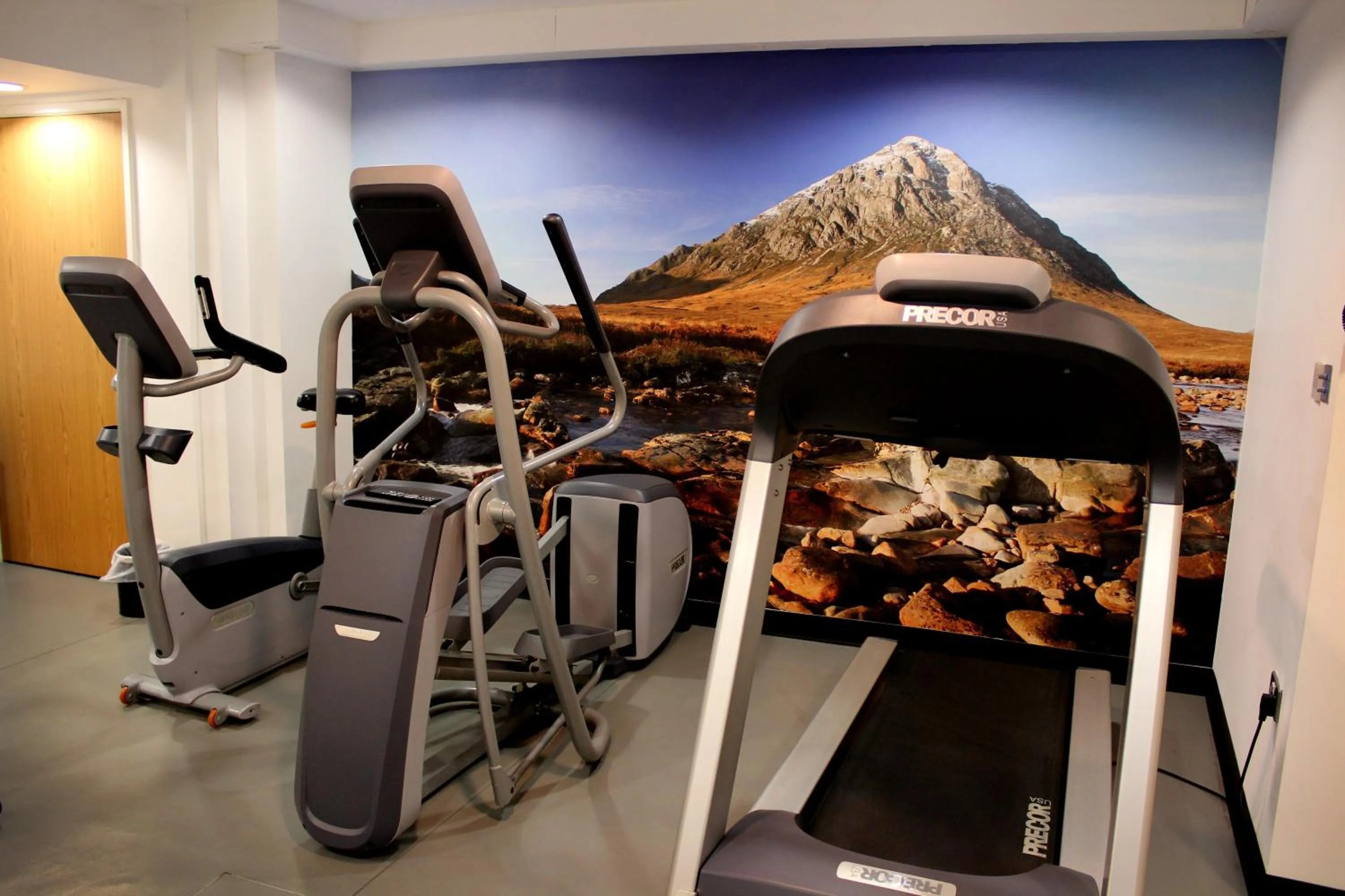 Fitness centre/facilities in Holiday Inn Newcastle-Jesmond by IHG