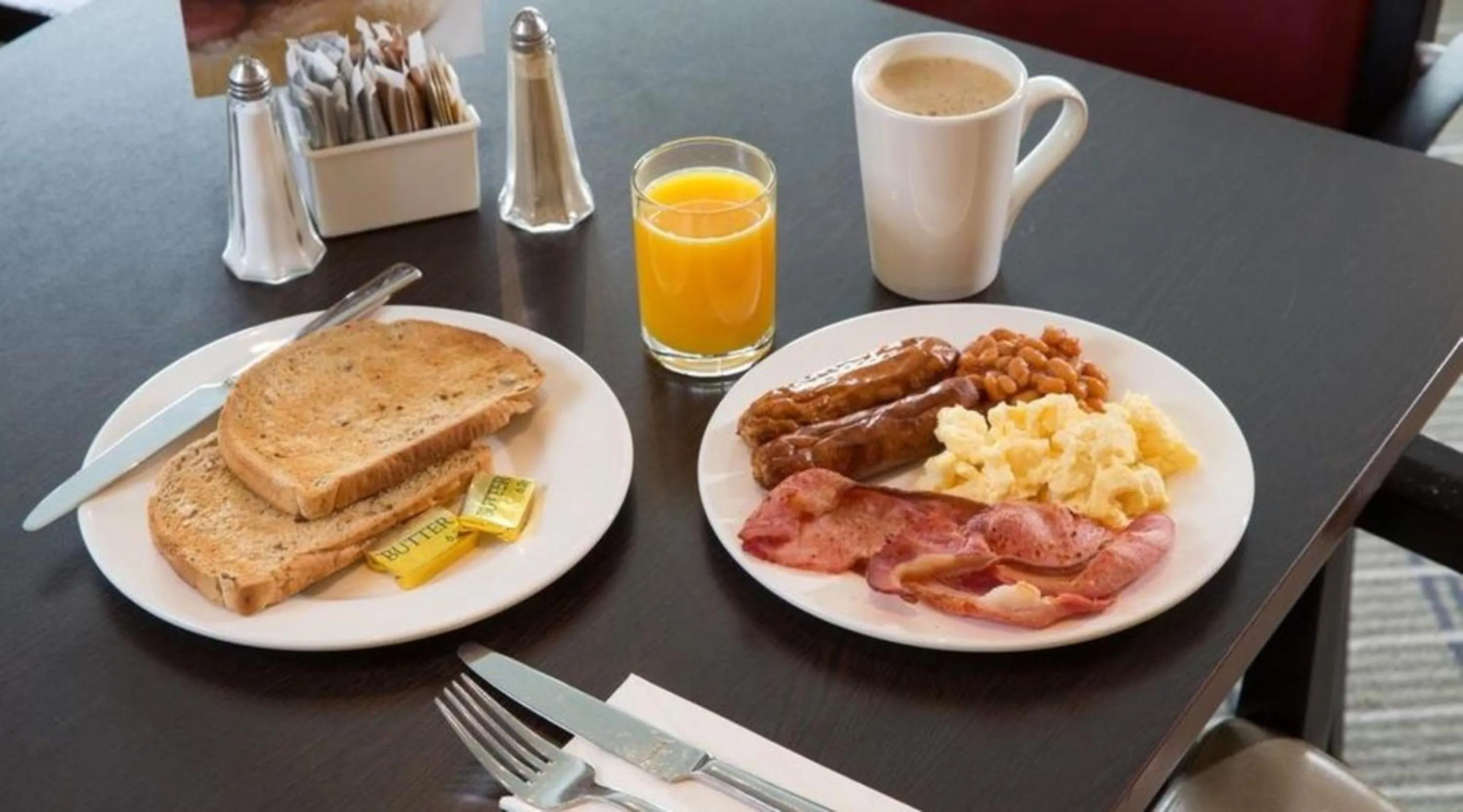 Breakfast in Holiday Inn Newcastle-Jesmond by IHG