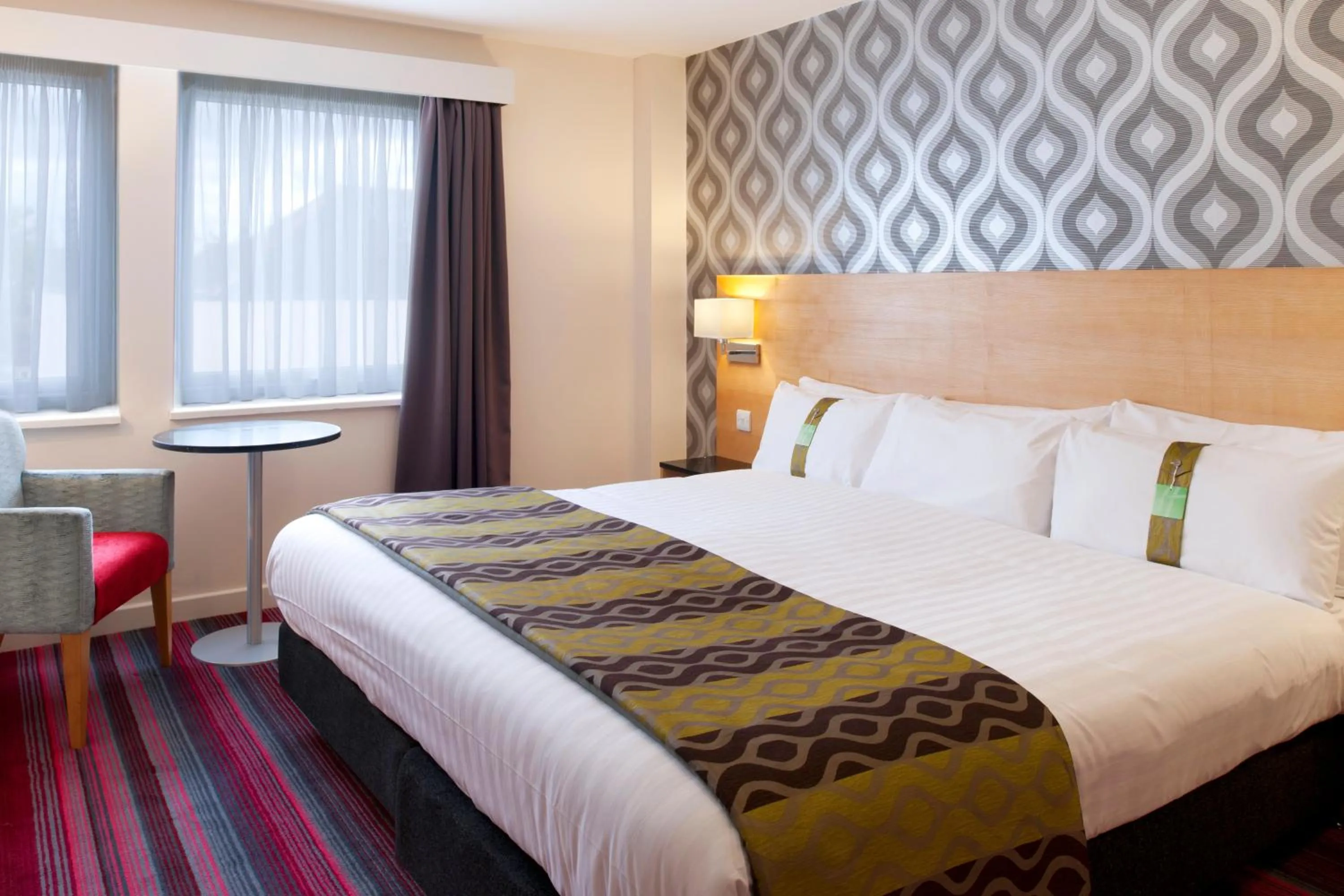 Photo of the whole room, Bed in Holiday Inn Newcastle-Jesmond by IHG