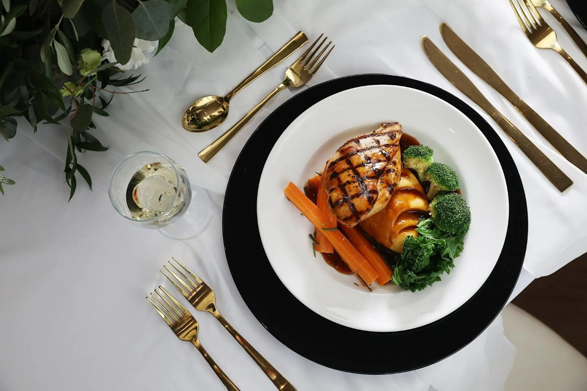 Restaurant/places to eat in Holiday Inn Newcastle-Jesmond by IHG