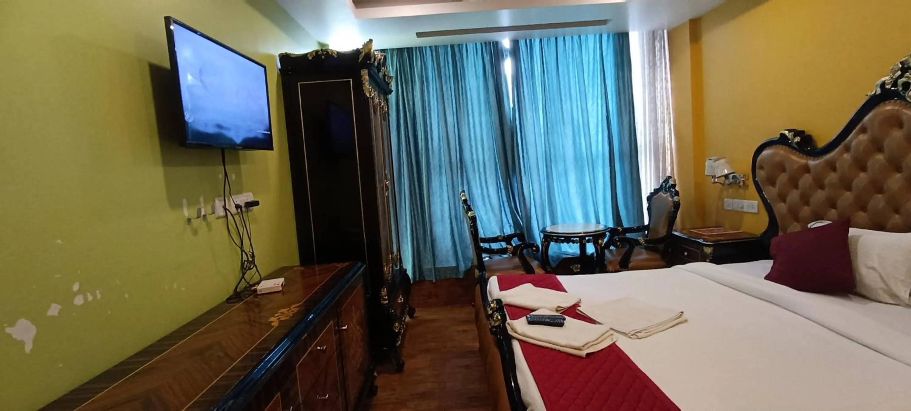 Bed in N k Grand Days