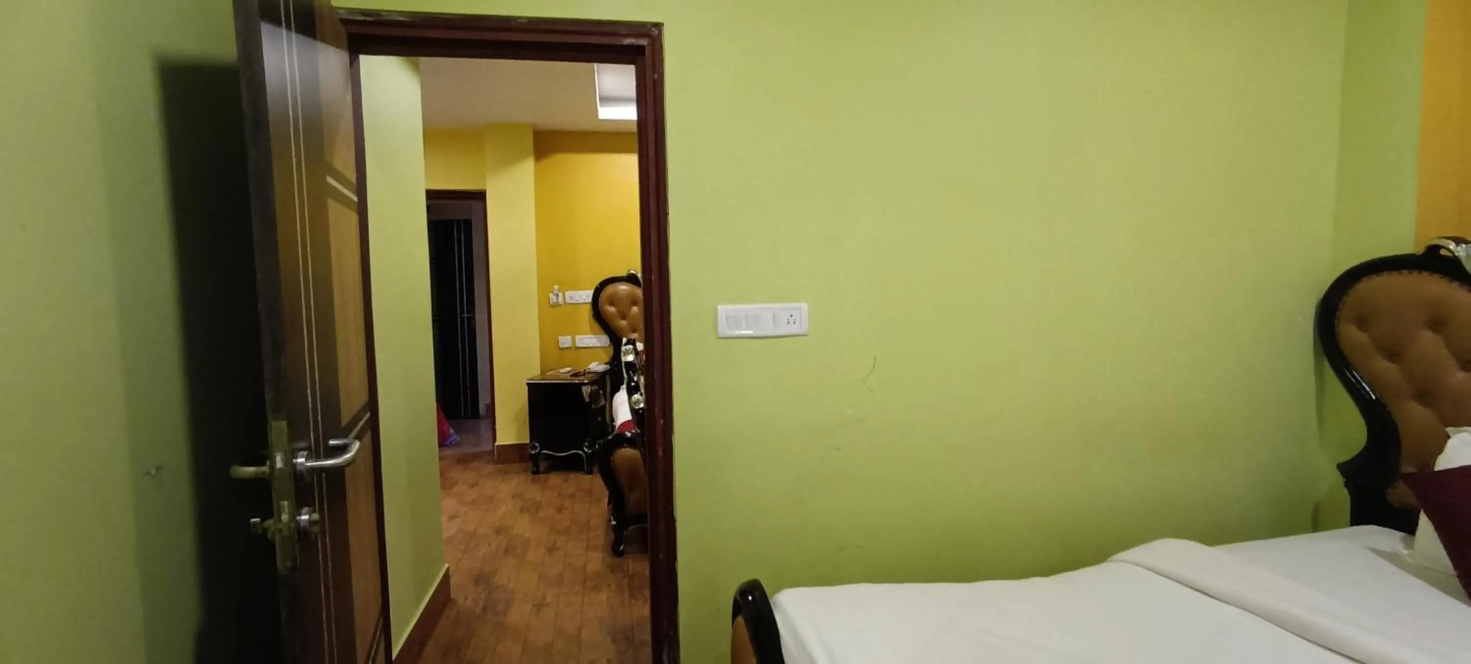 Bed in N k Grand Days