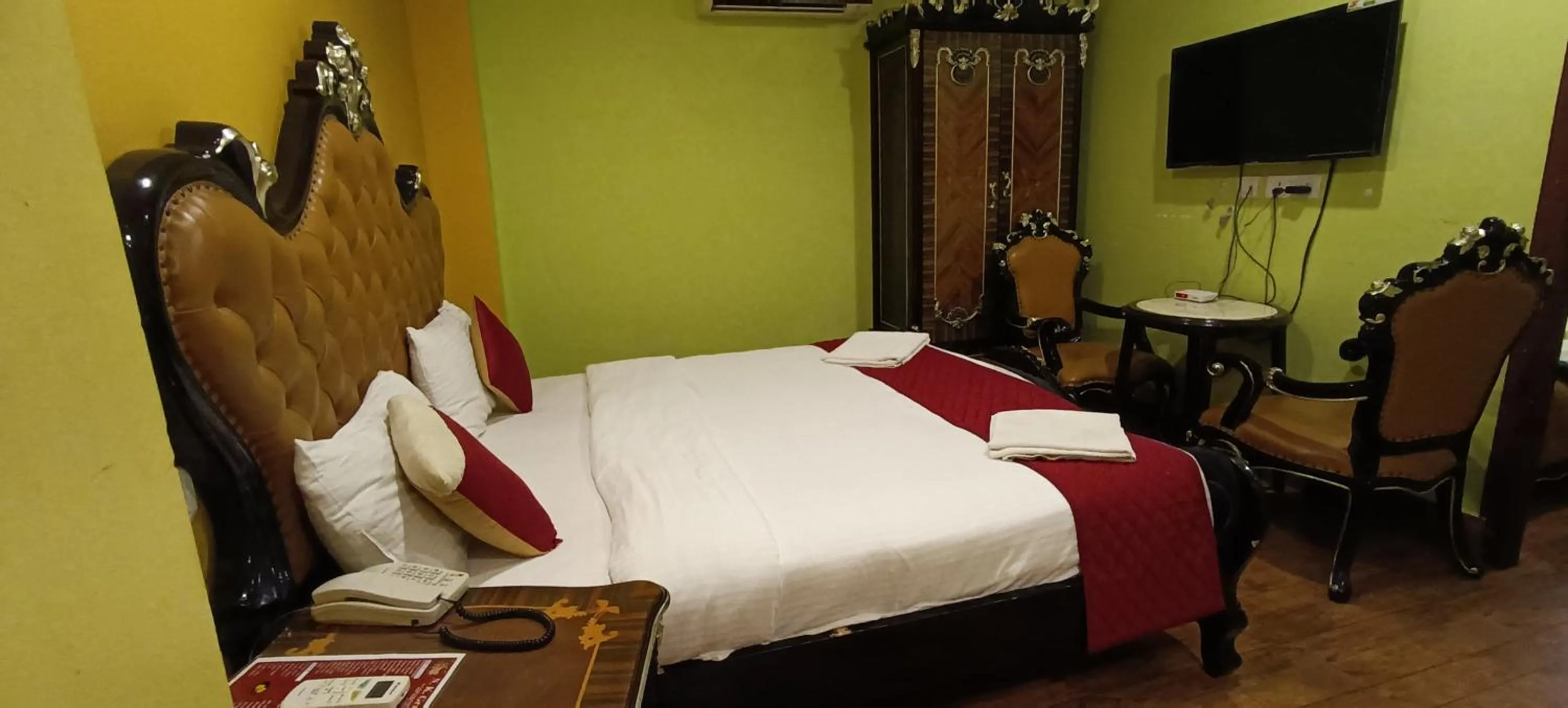 Bed in N k Grand Days