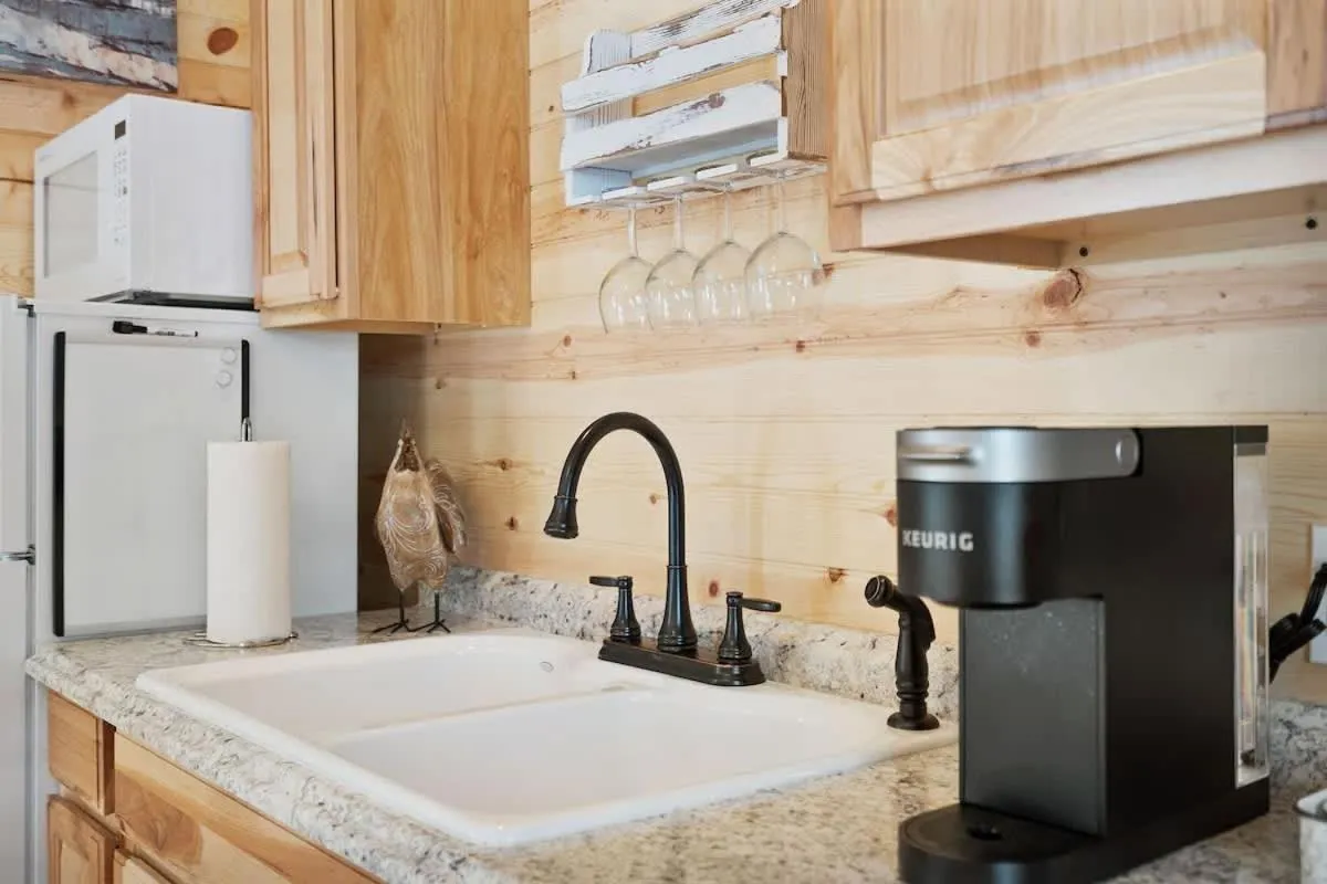 Kitchen or kitchenette in Charming Casita Right on Main St