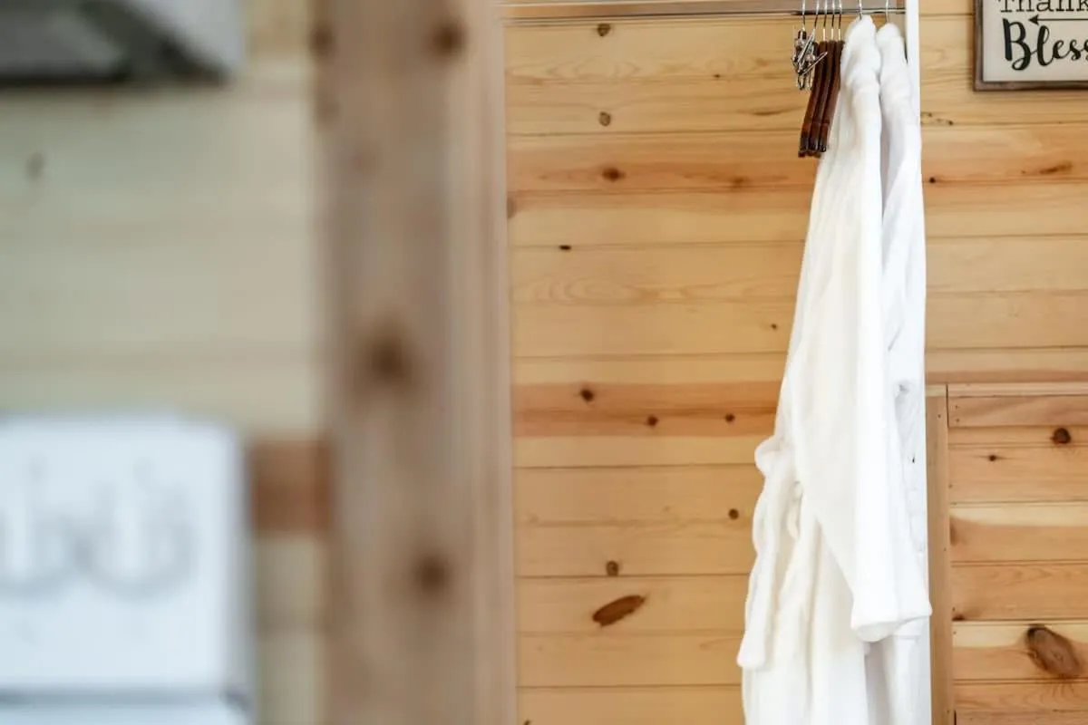 towels in Fancy Cabin Right on Main St!