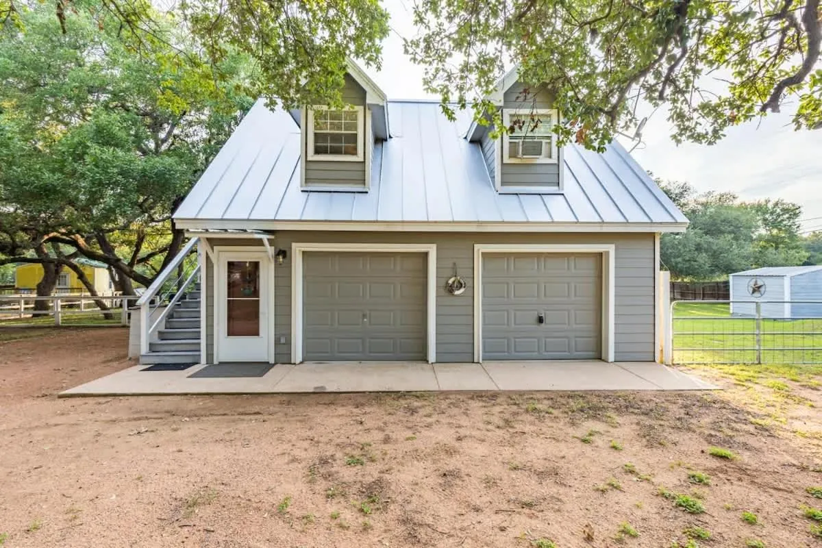 Property building in Red Bird Cabin Studio Retreat