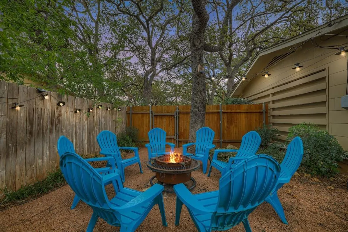 Patio in The Billie Goat Haus - Hot Tub -Steps to Main St!