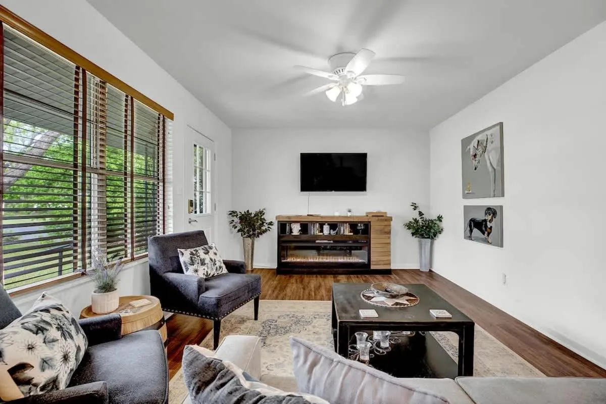 Living room in Gorgeous Bluebonnet House with Deck and Fire Pit