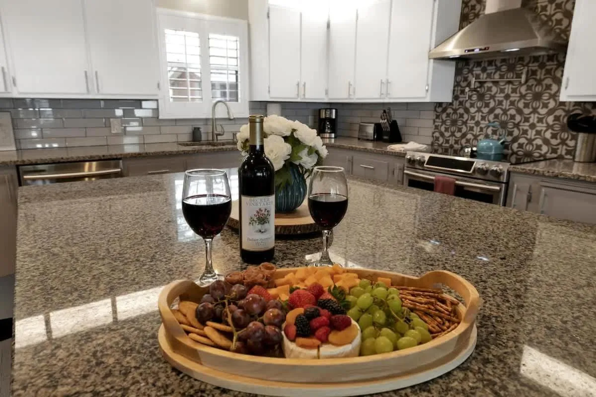 Other in Luxury Mid Century Charmer Near Historic Main St