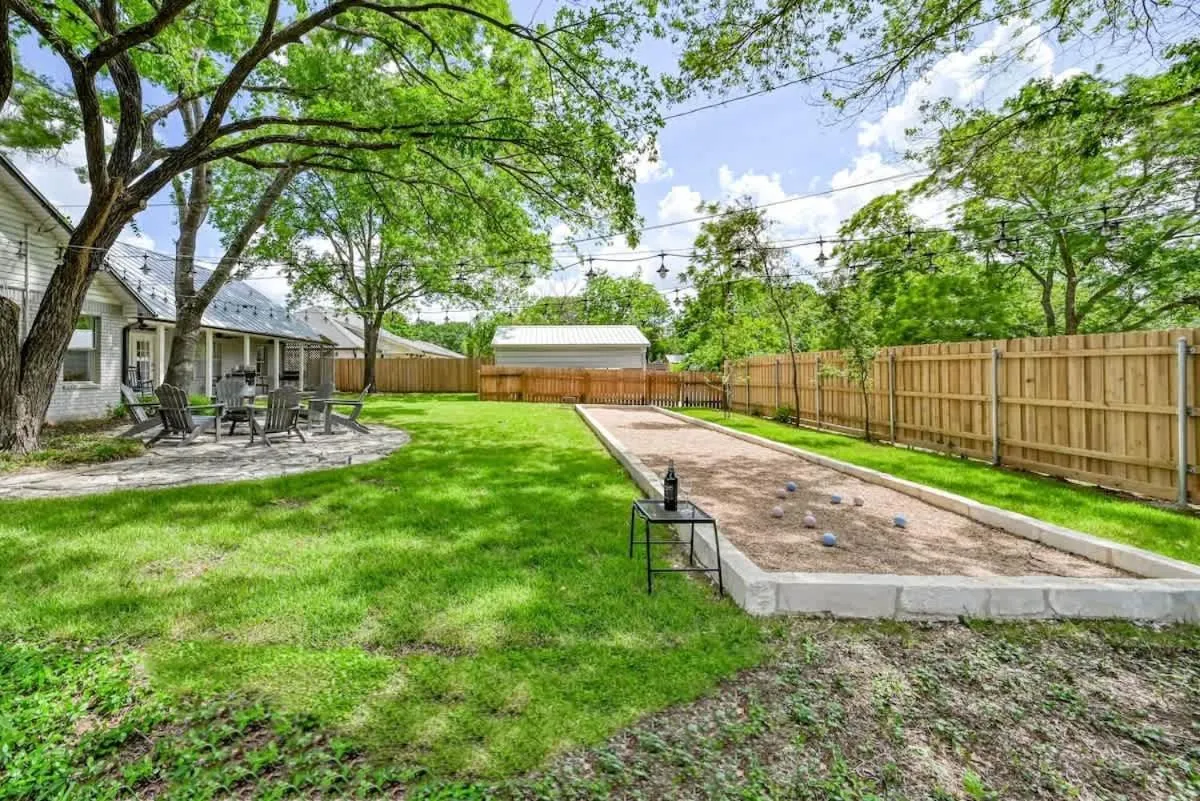 Other in Luxury Haus - GREAT Backyard, Firepit, Bocce Ball!