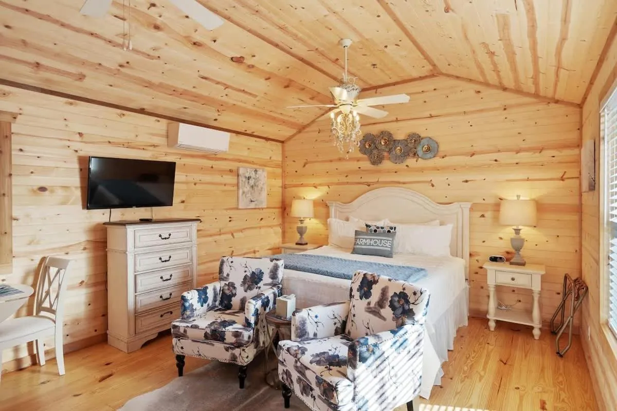 Bed in Stunning Cabin Right on Main St!