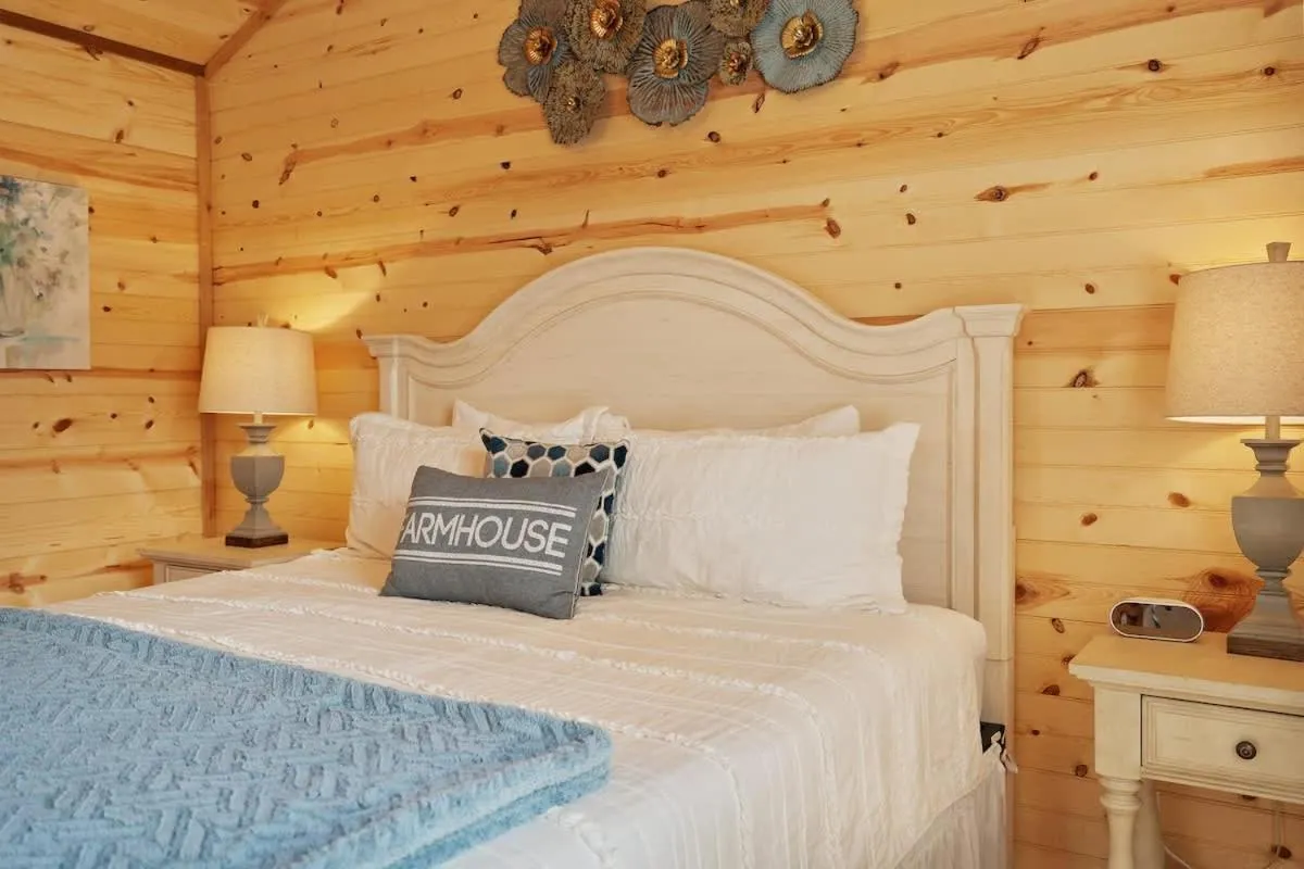Bed in Stunning Cabin Right on Main St!