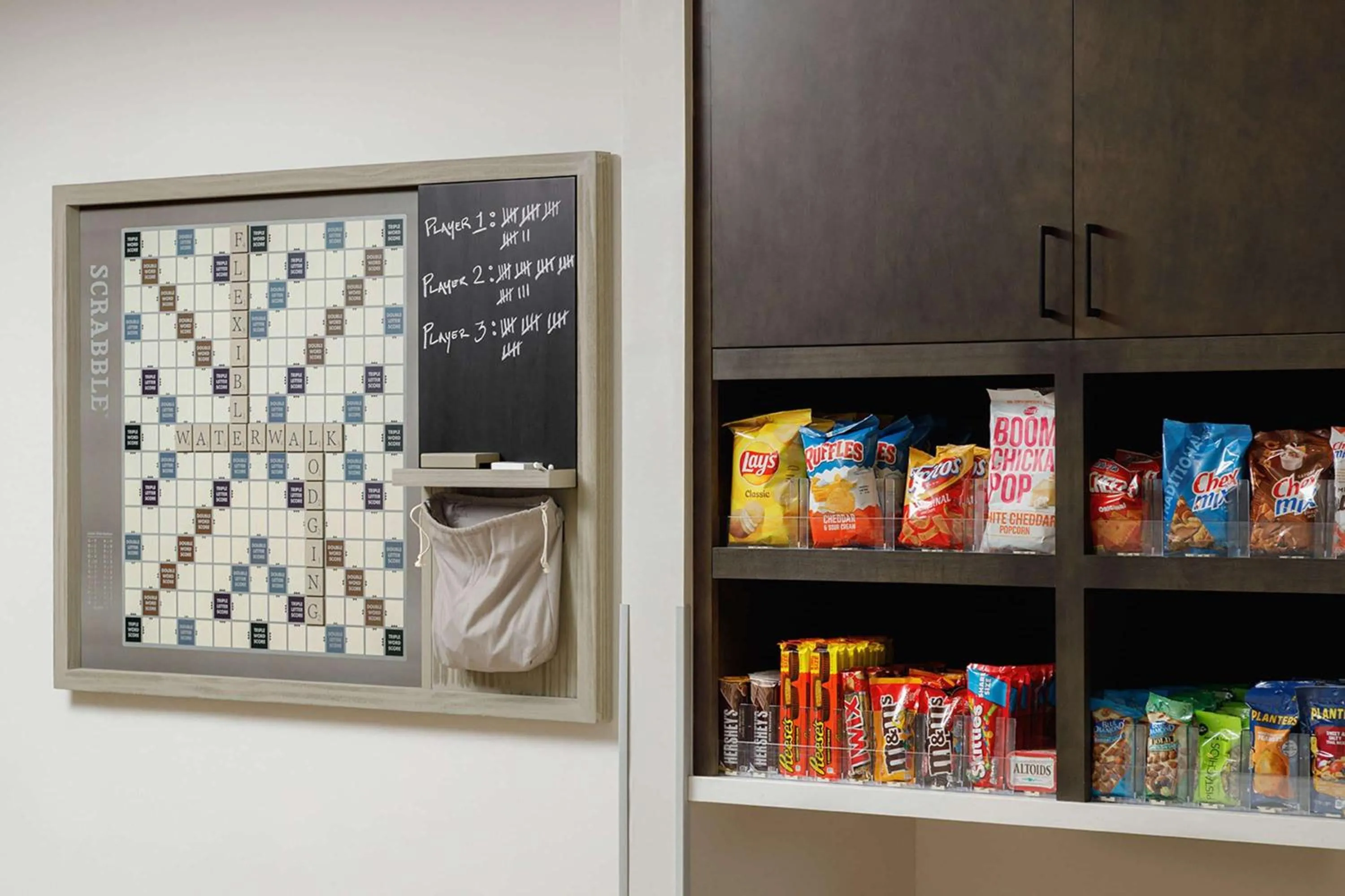 Food and drinks in WaterWalk Extended Stay by Wyndham Jacksonville Deerwood Pk