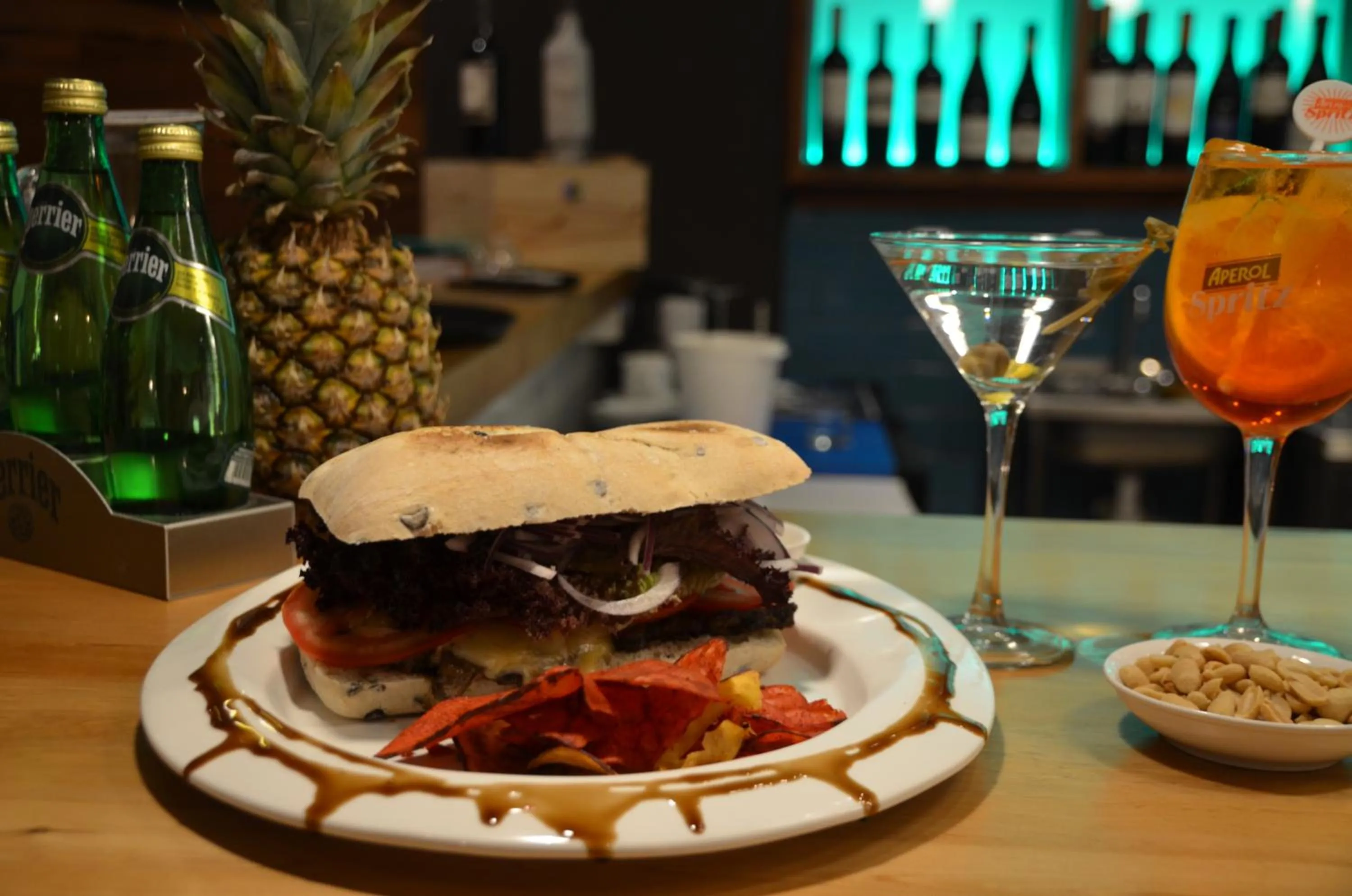 Food and drinks in Hotel Mae