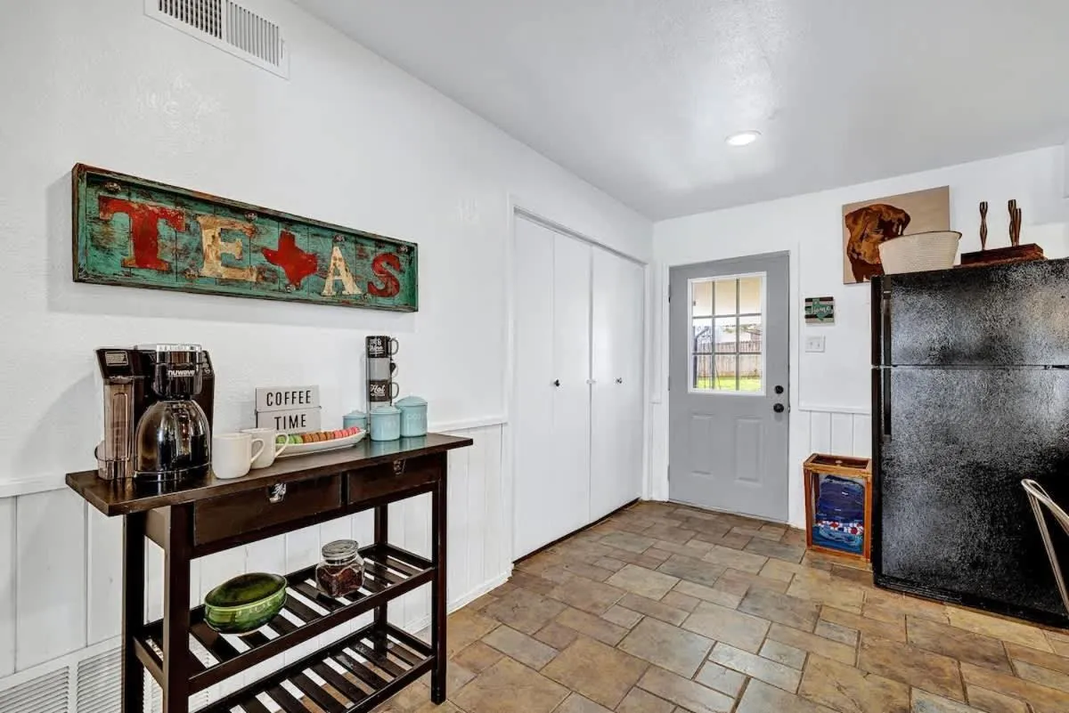 Kitchen or kitchenette in Bayer Guest Haus-Hot Tub and Fire Pit