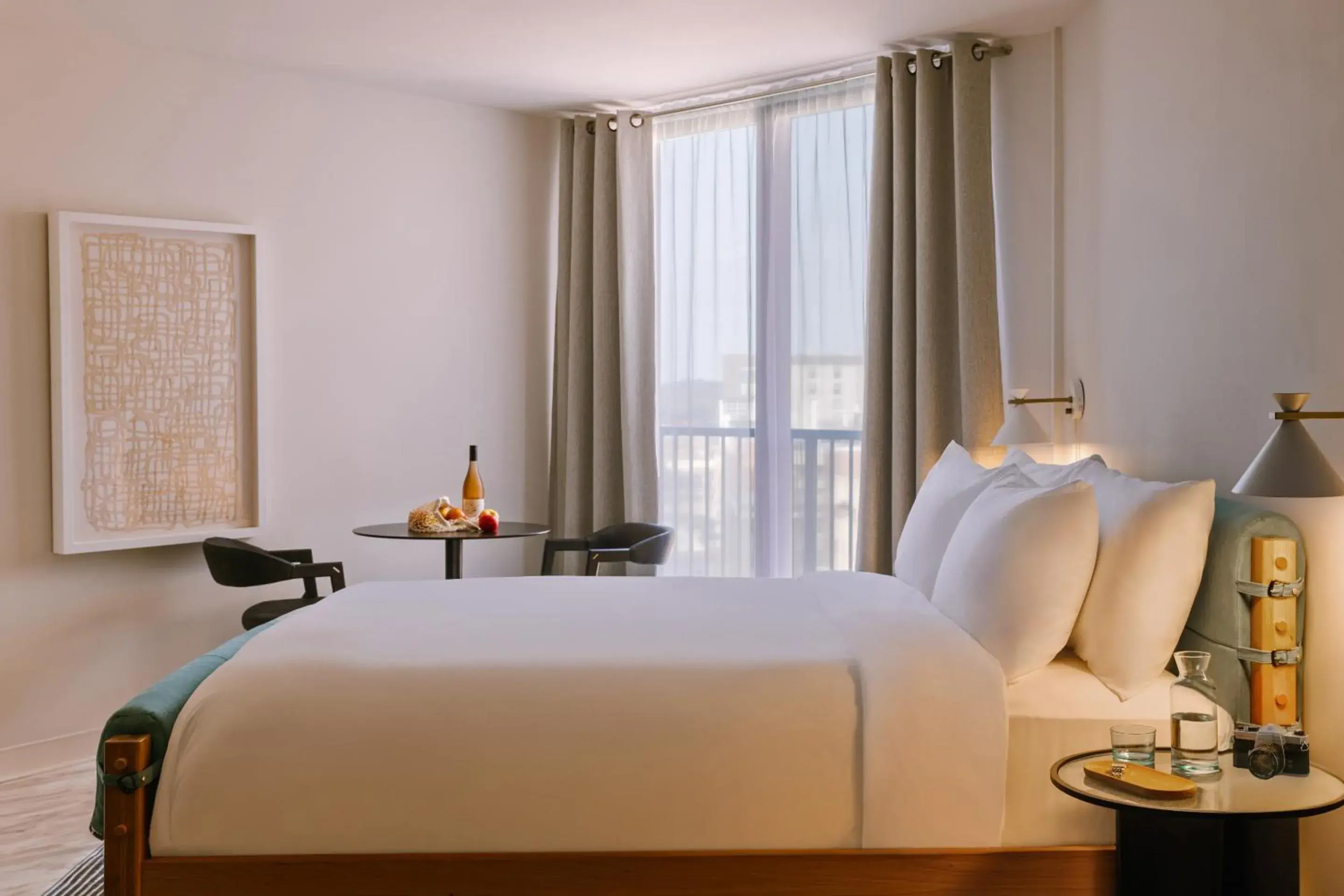 Sonder The Fitz Sonder The Fitz