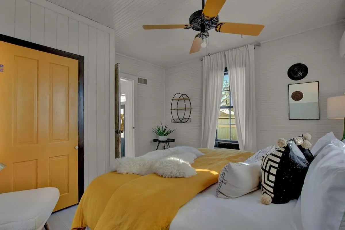 Bed in Gorgeous Home 1 Blk from Main with Hot Tub & Fire Pit!