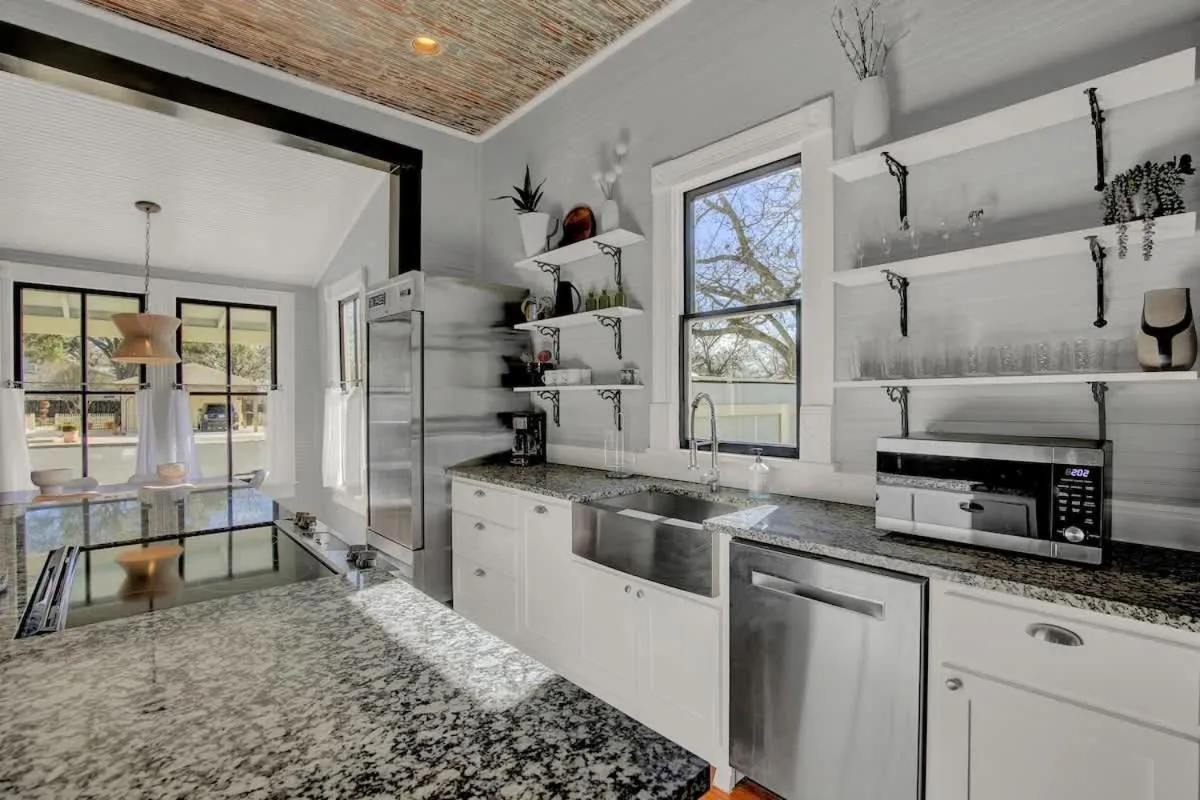 Kitchen or kitchenette in Gorgeous Home 1 Blk from Main with Hot Tub & Fire Pit!