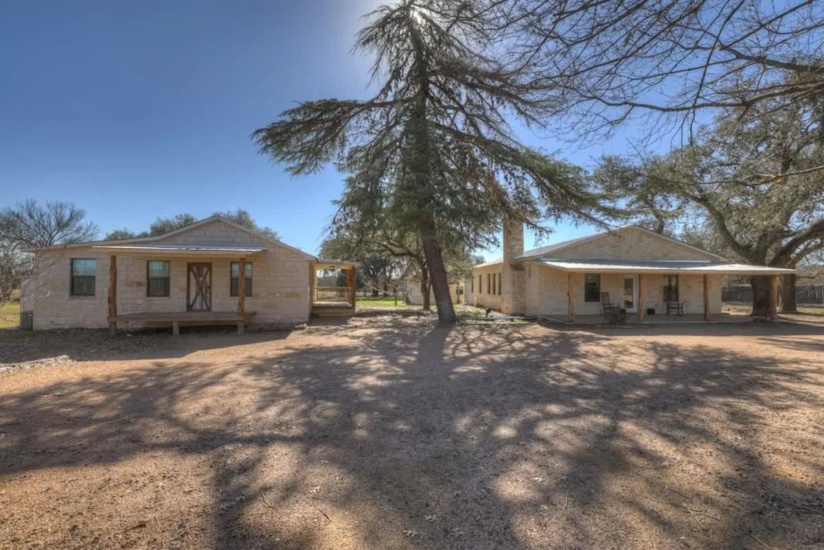 Property building in Willies House with Country Views - Shared Party Barn