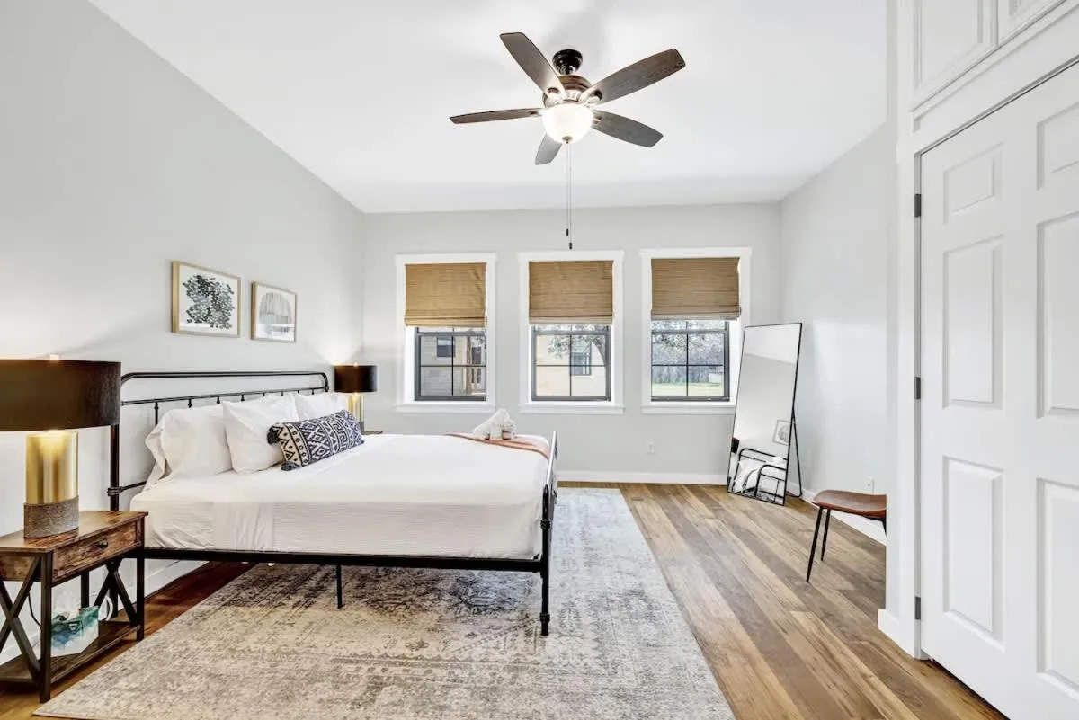 Bed in Willies House with Country Views - Shared Party Barn