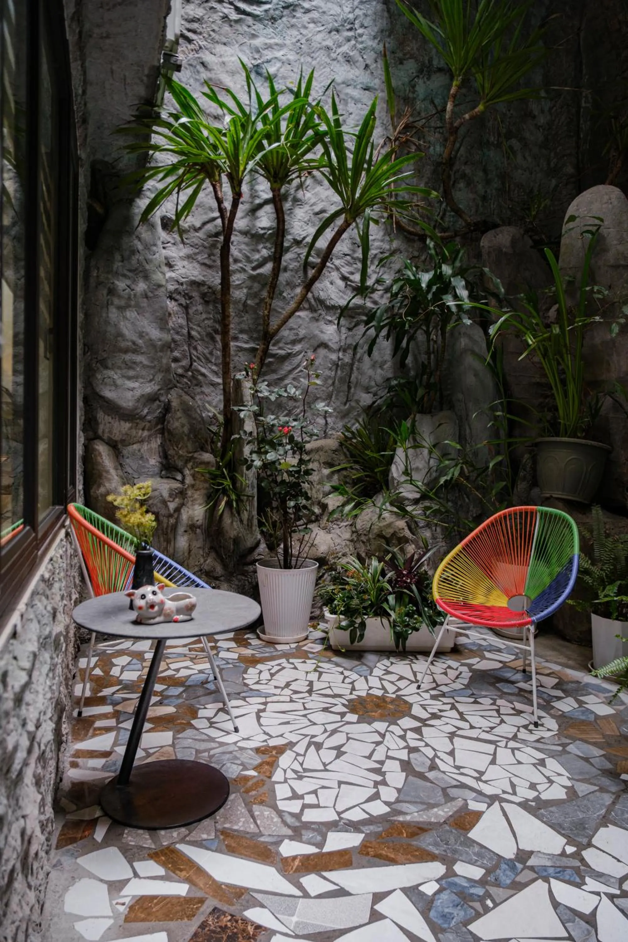 Garden in Roza Palace Cat Ba