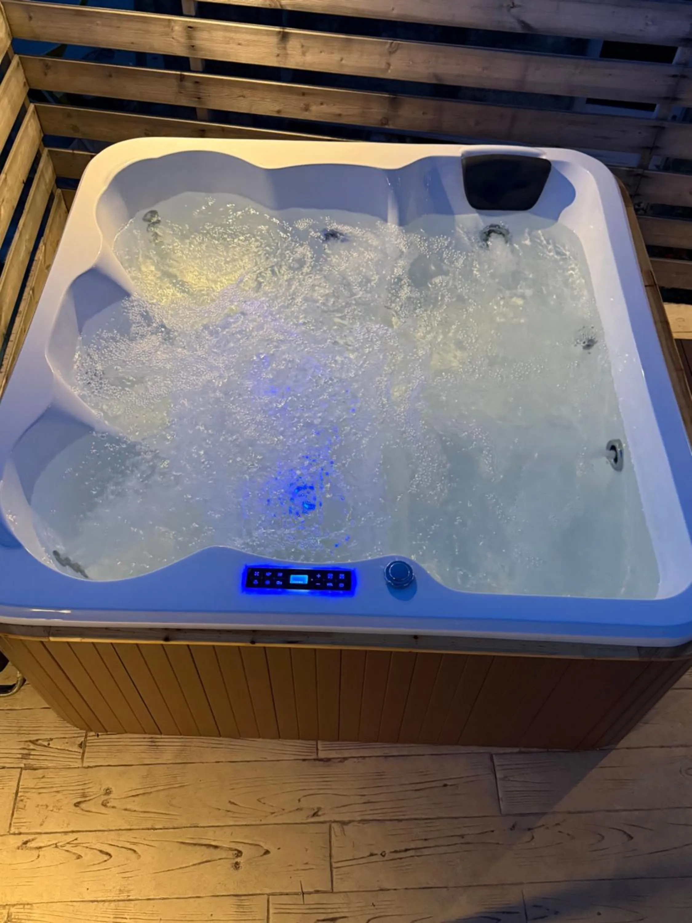 Hot Tub in Noa Boutique Hotel
