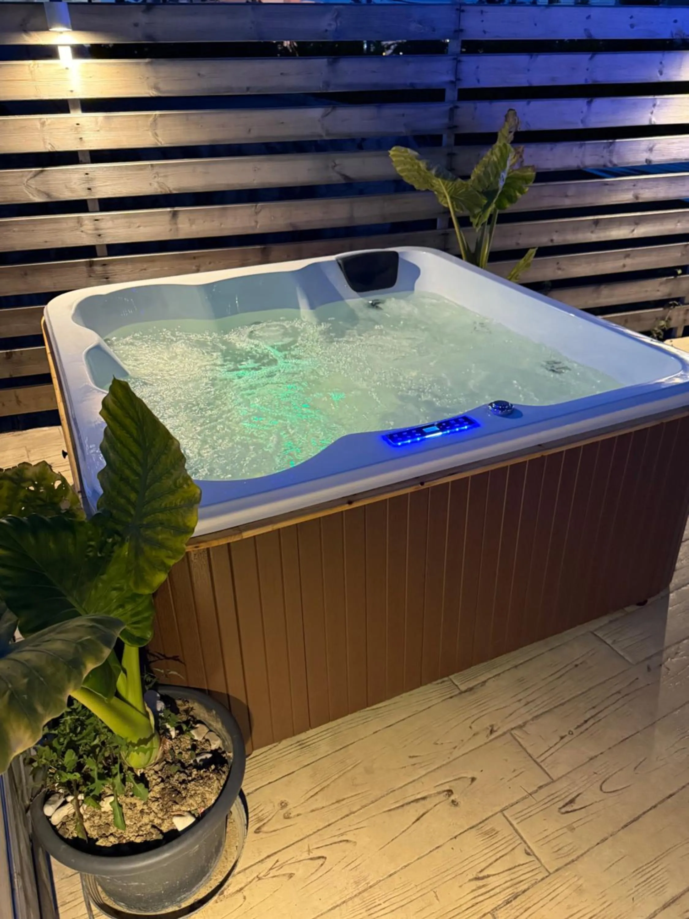 Hot Tub in Noa Boutique Hotel
