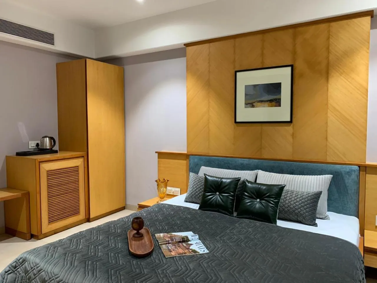 Bed in Alba Inn, Vijay Nagar