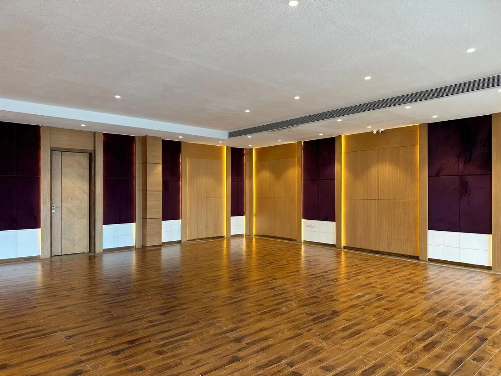 Banquet/Function facilities in Alba Inn, Vijay Nagar