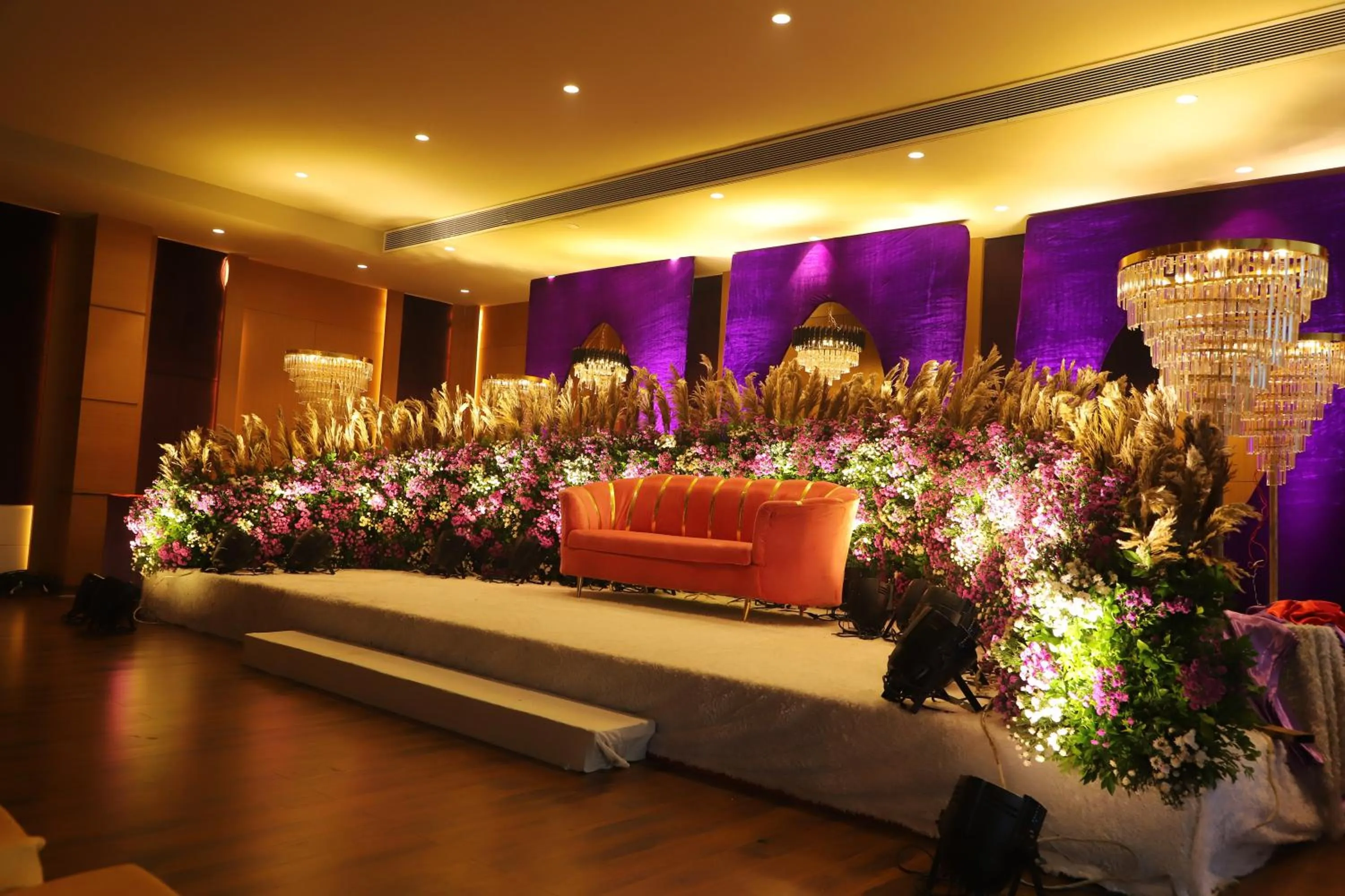 Banquet/Function facilities in Alba Inn, Vijay Nagar