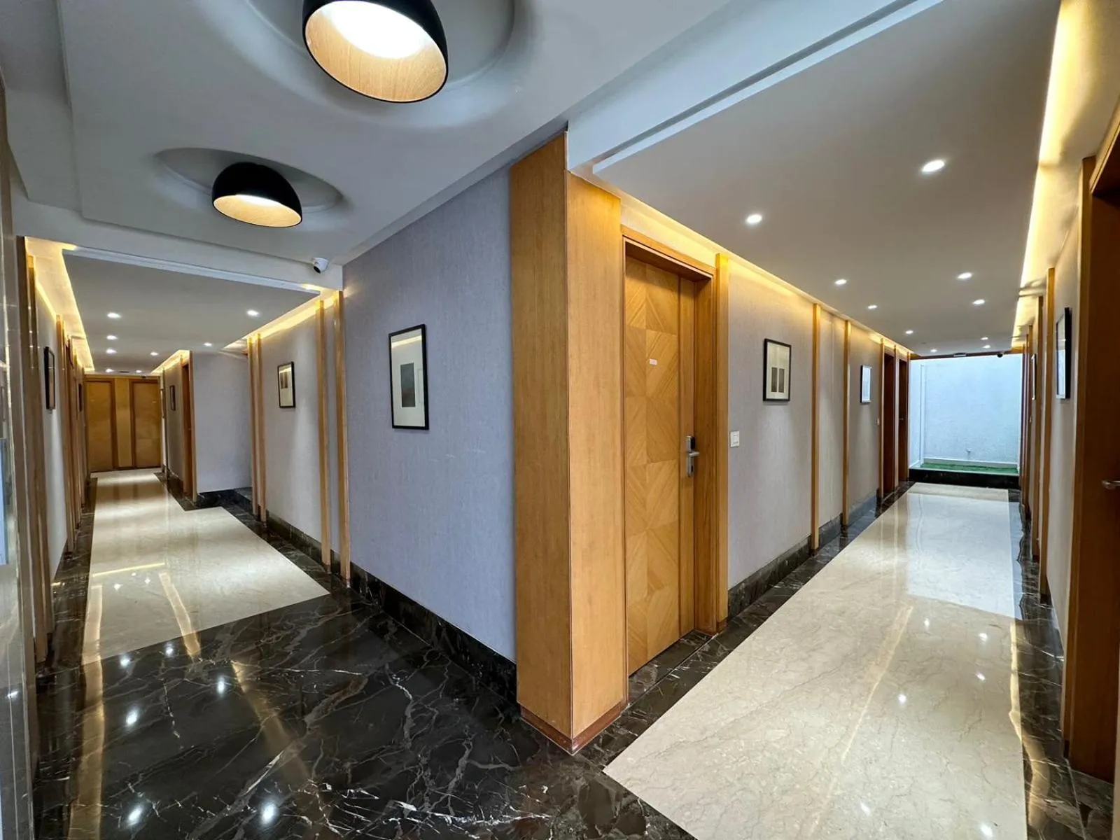 Lobby or reception in Alba Inn, Vijay Nagar